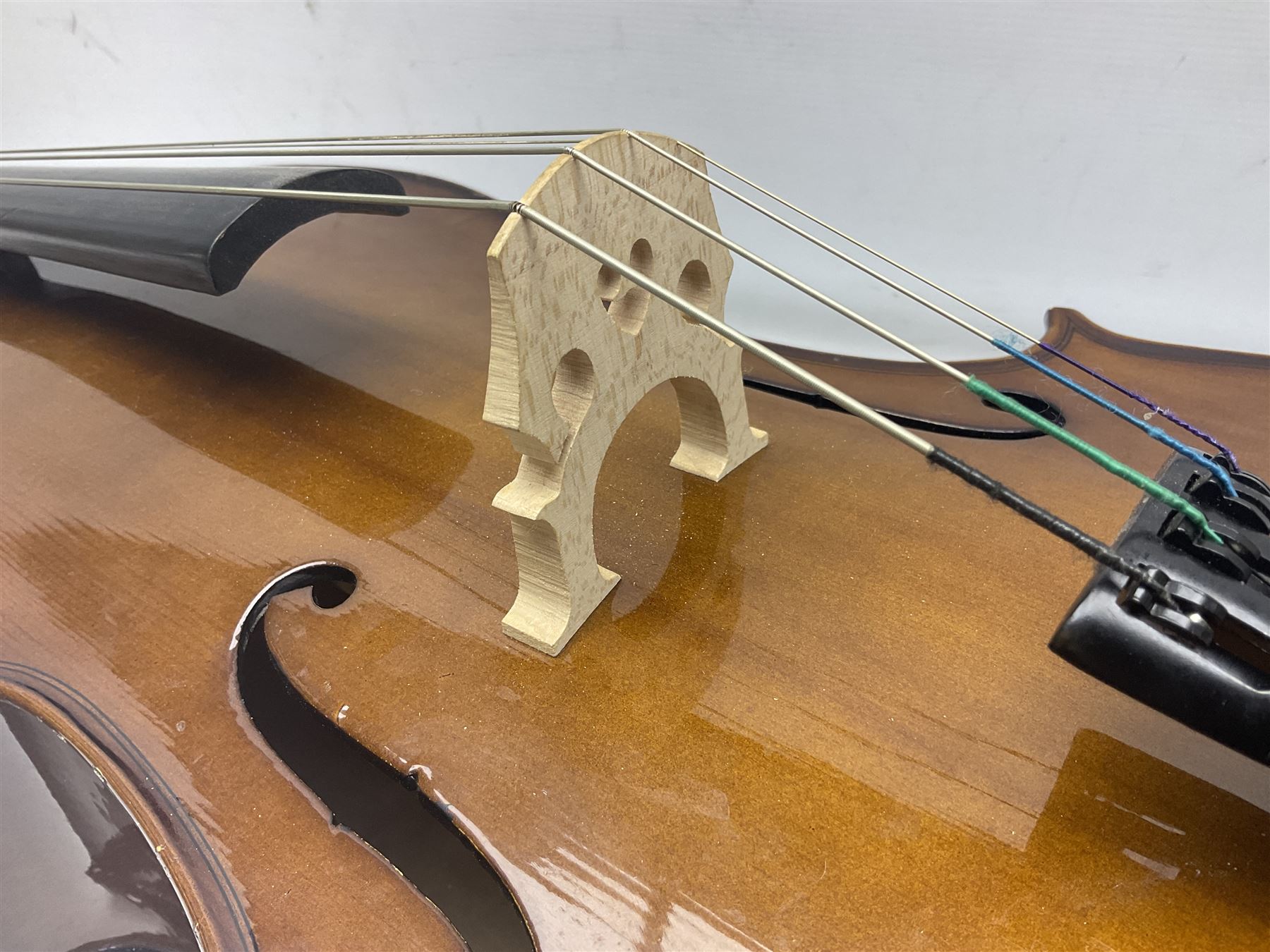 Stentor Student I quarter-size cello with 59.5cm two-piece maple back and ribs and spruce top; bears - Image 9 of 19