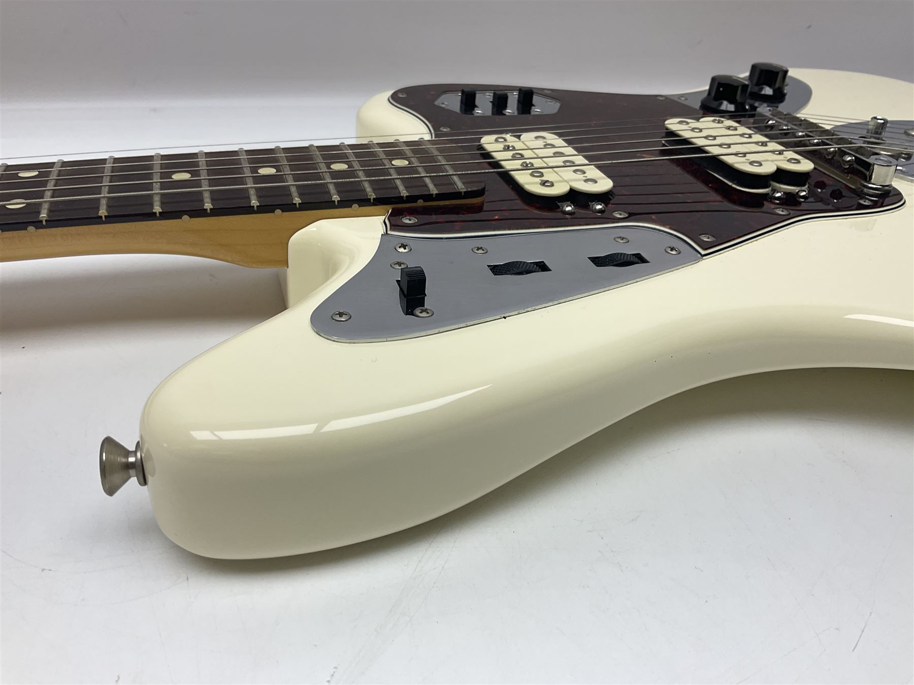Mexican Fender Jaguar electric guitar with Humbucker pick-ups and tremolo arm - Image 16 of 20