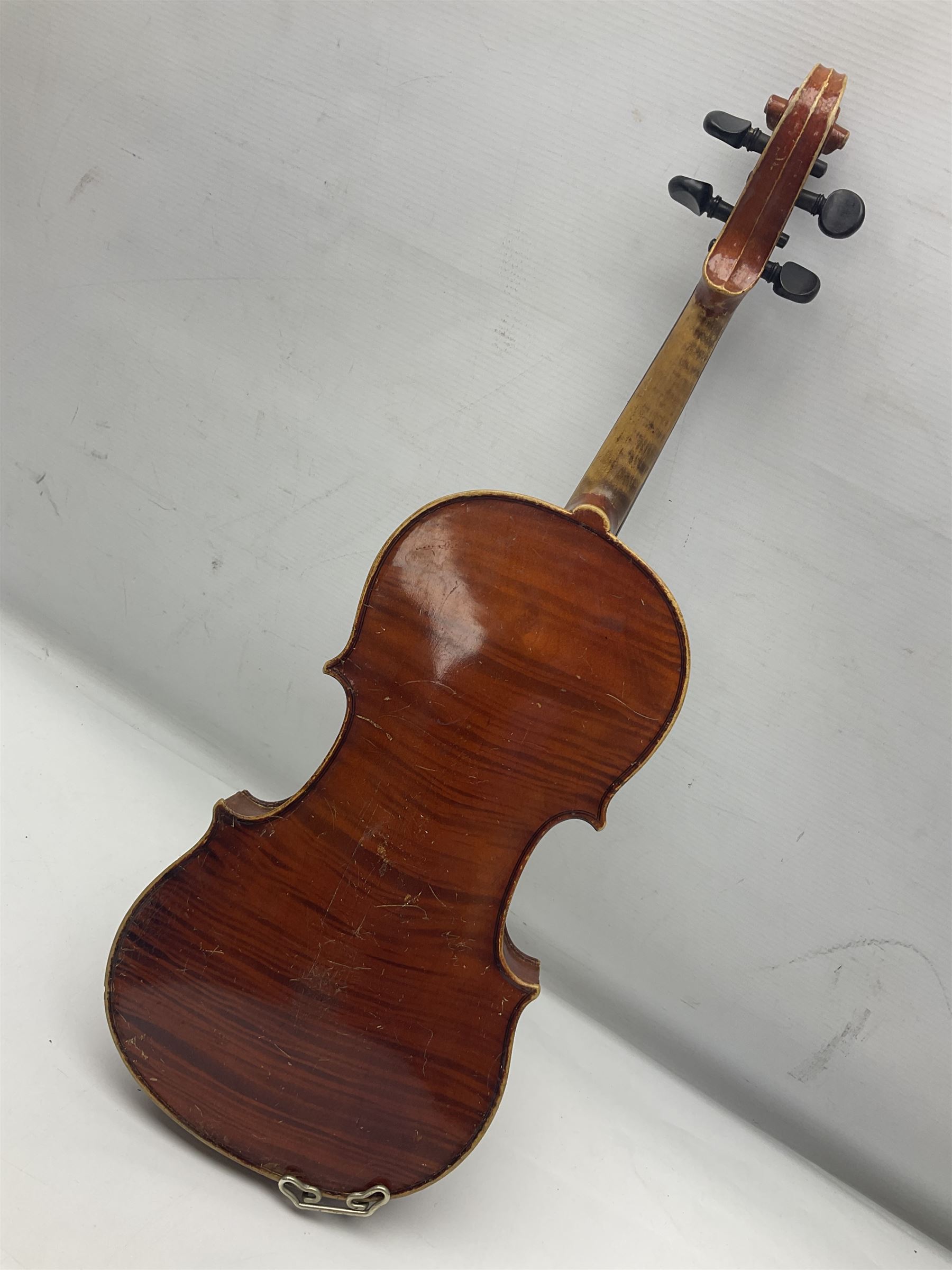 Early 20th century German Saxony three-quarter size violin with 34cm one-piece maple back and ribs a - Image 4 of 18