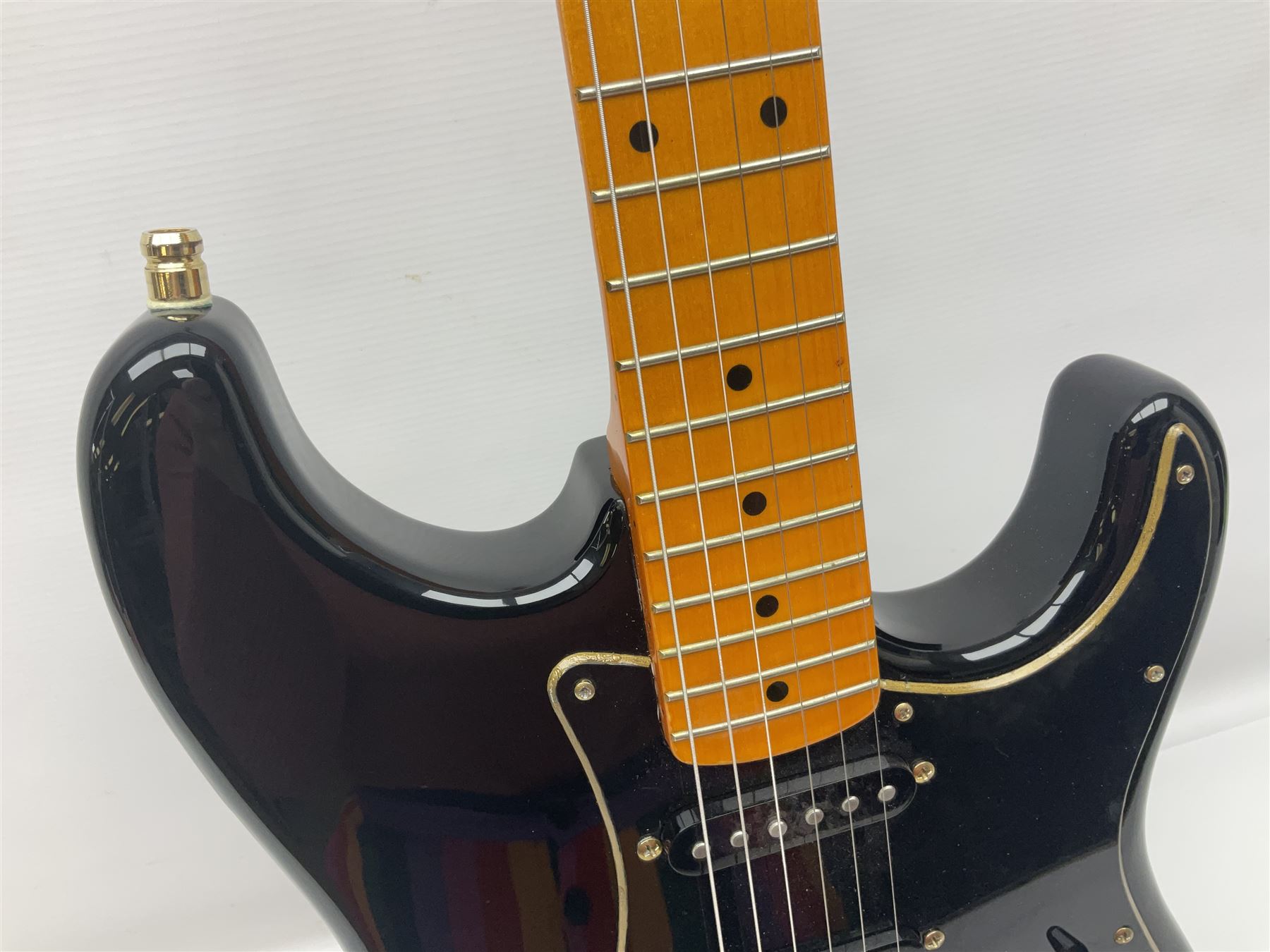 Copy of a Fender Stratocaster electric guitar in black with Wilkinson bridge - Image 5 of 21