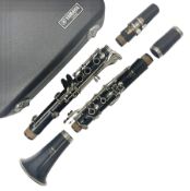 Yamaha 26II five-piece clarinet