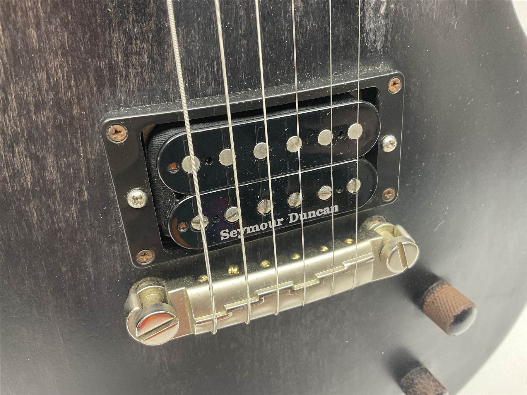 2015 American Les Paul CM (carved mahogany) electric guitar with ebonised finish - Image 5 of 17