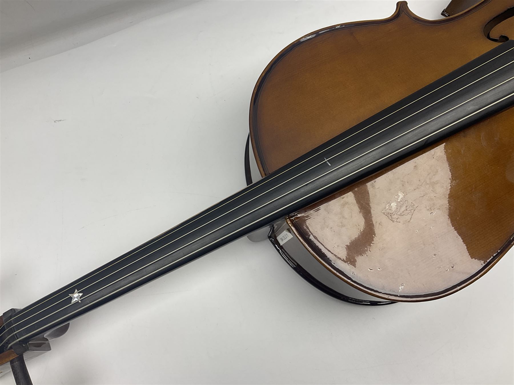 Stentor Student I quarter-size cello with 59.5cm two-piece maple back and ribs and spruce top; bears - Image 12 of 19
