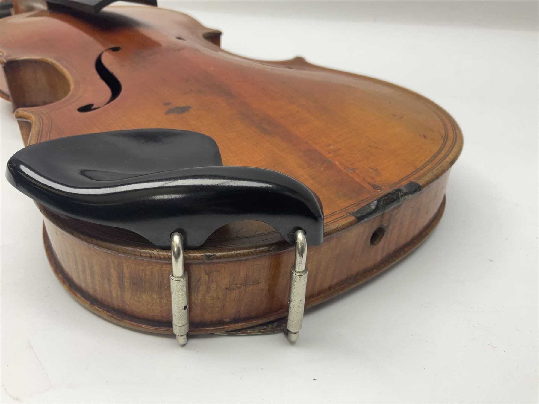 German trade violin c1900 copy of a Maggini with 36.5cm two-piece maple back and ribs and spruce top - Image 6 of 14