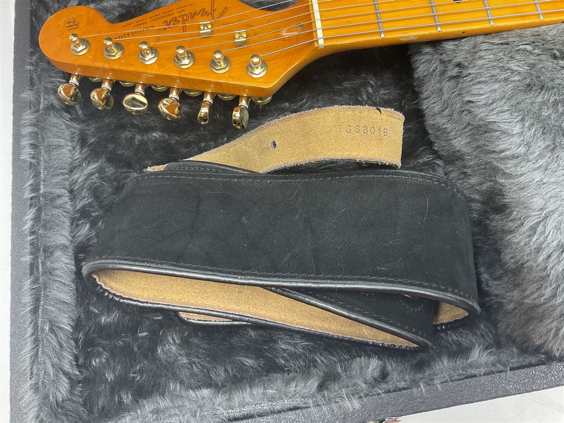 Copy of a Fender Stratocaster electric guitar in black with Wilkinson bridge - Image 18 of 21