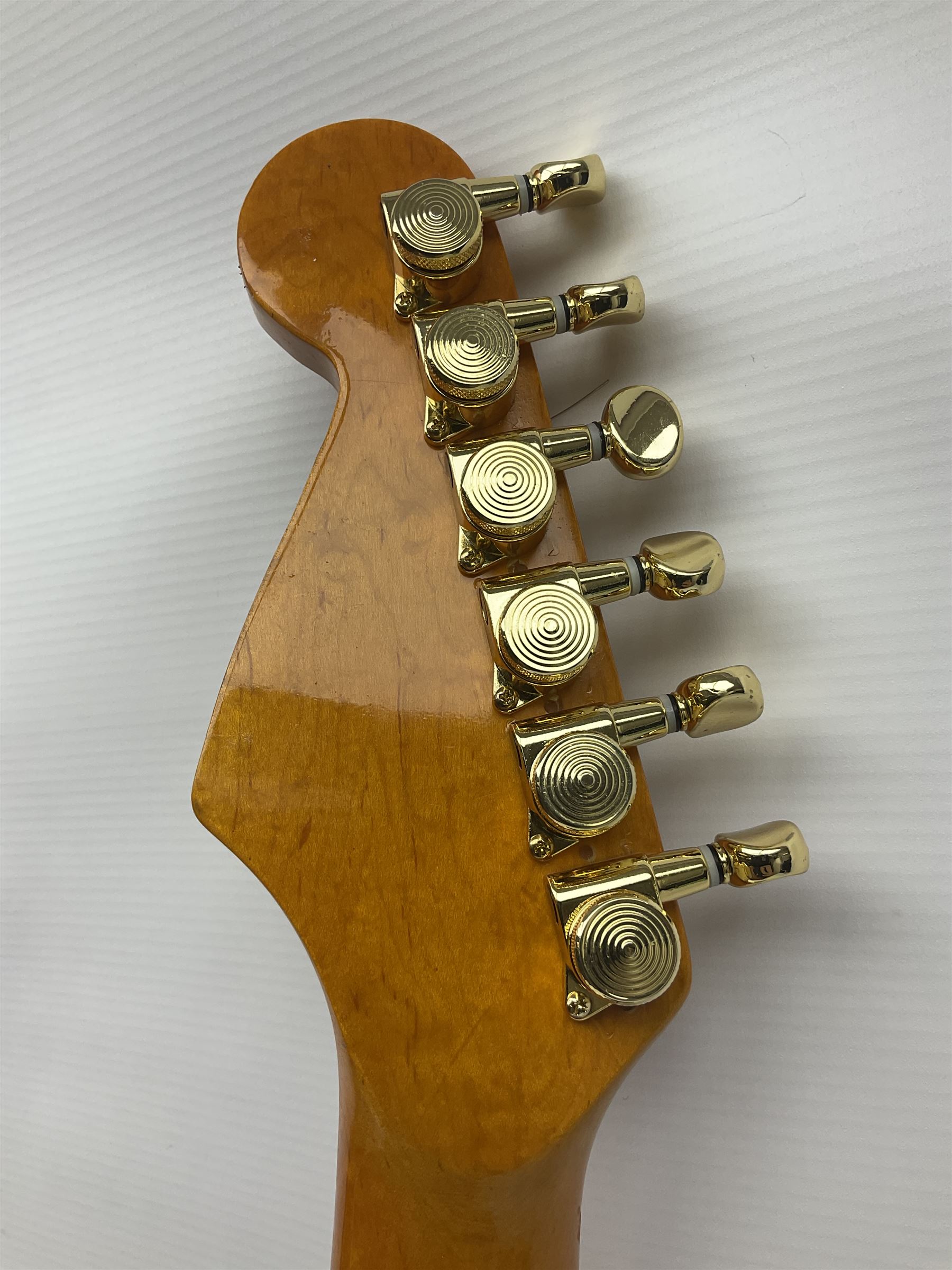 Copy of a Fender Stratocaster electric guitar in black with Wilkinson bridge - Image 10 of 21
