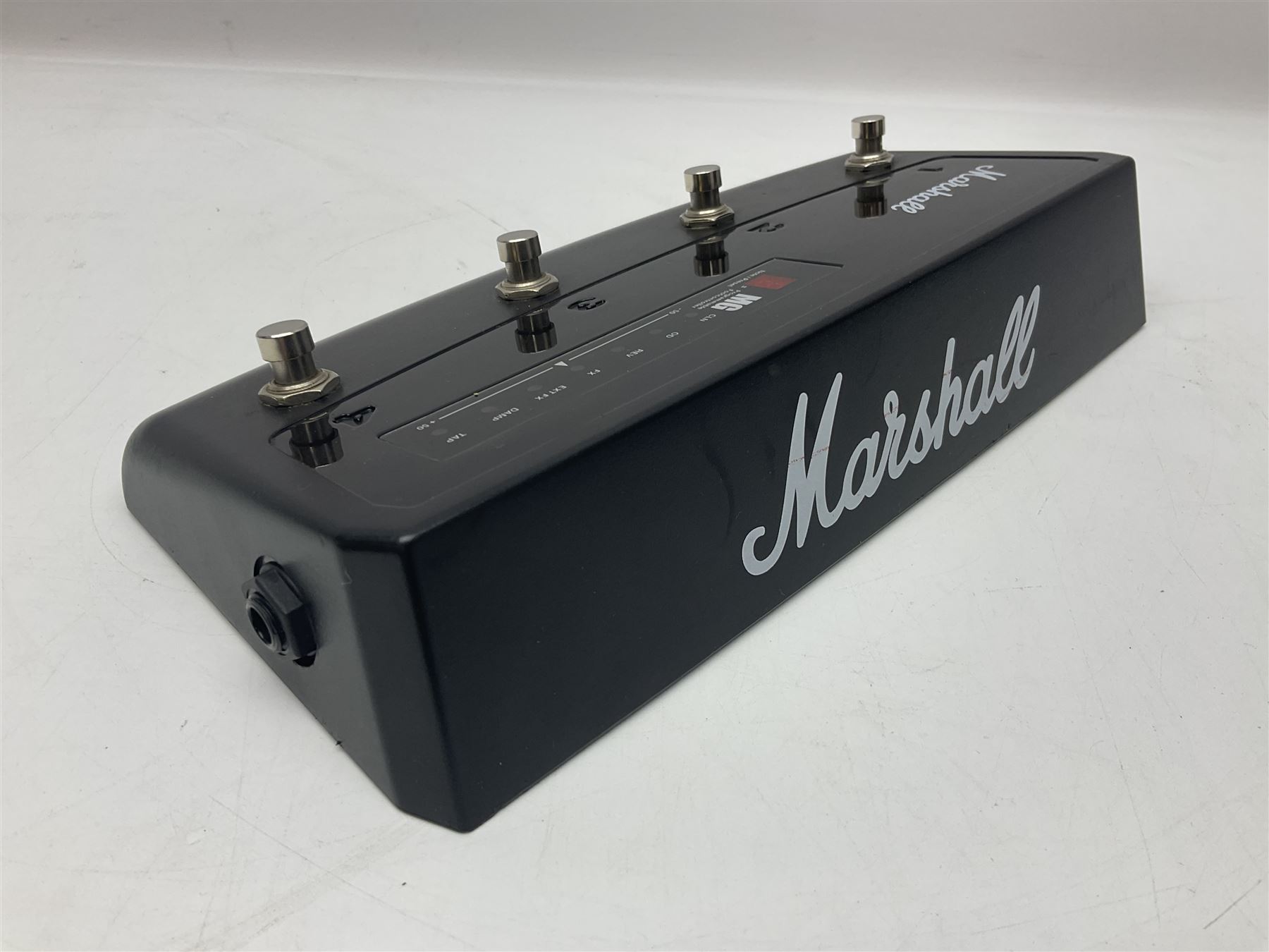 Marshall MG Series 30DFX amplifier L47.5cm; with Marshall MG fully programmable foot controller; bot - Image 11 of 13