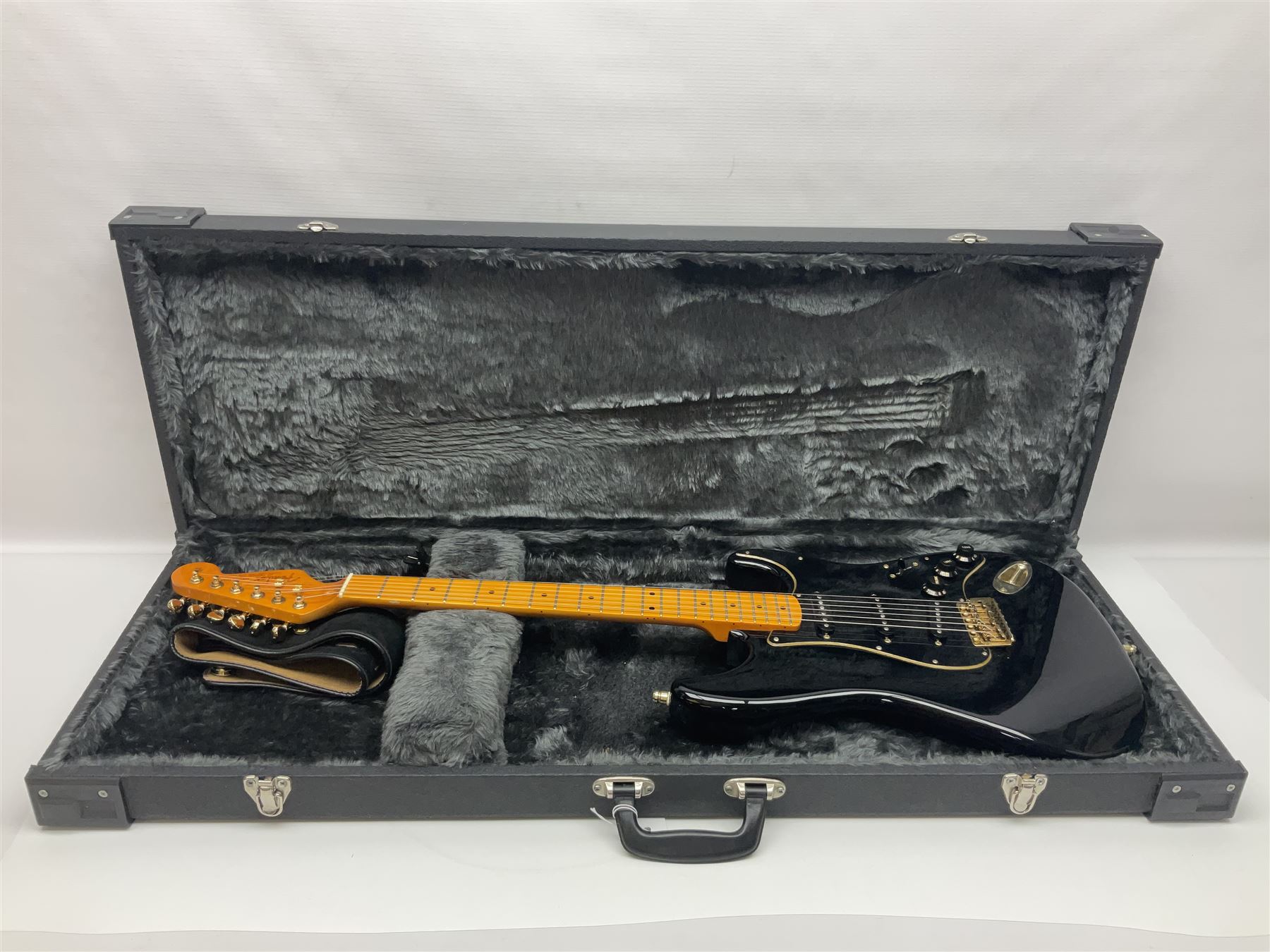 Copy of a Fender Stratocaster electric guitar in black with Wilkinson bridge - Image 17 of 21