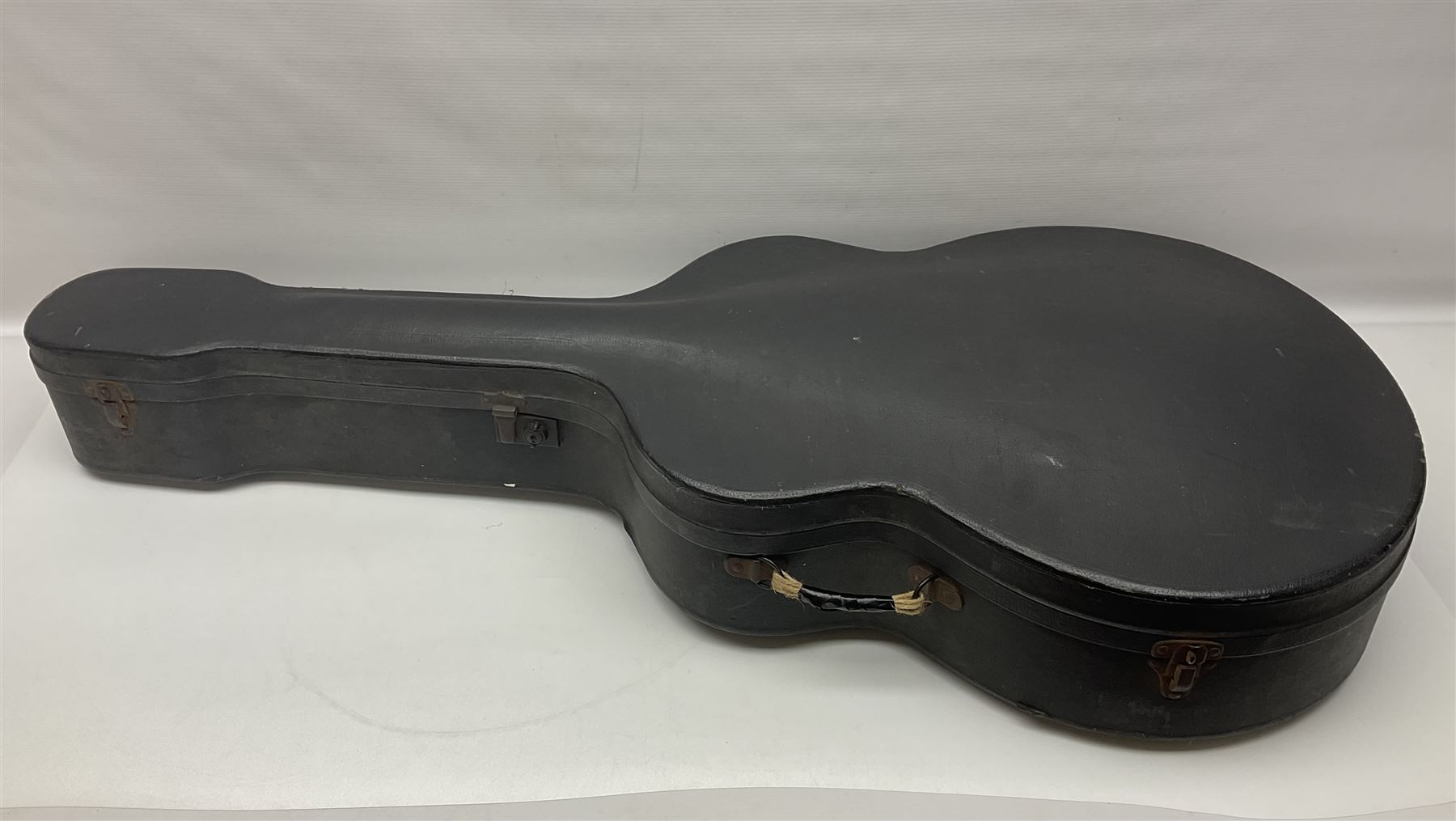 Clifford Essex Paragon De Luxe handmade acoustic guitar c1936 with tobacco sunburst finish and origi - Image 23 of 24