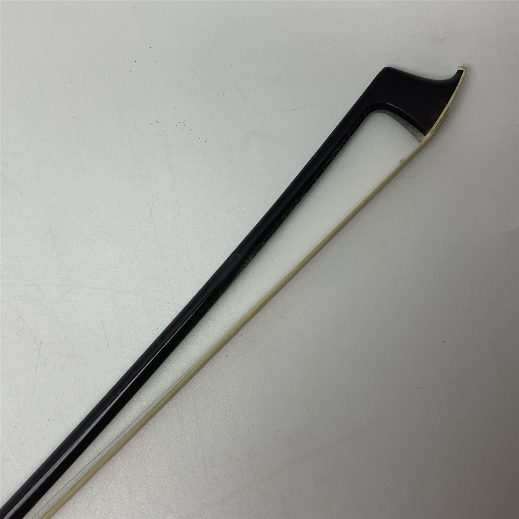 CodaBow Diamond nickel mounted carbon fibre violin bow L74.5cm - Image 2 of 14