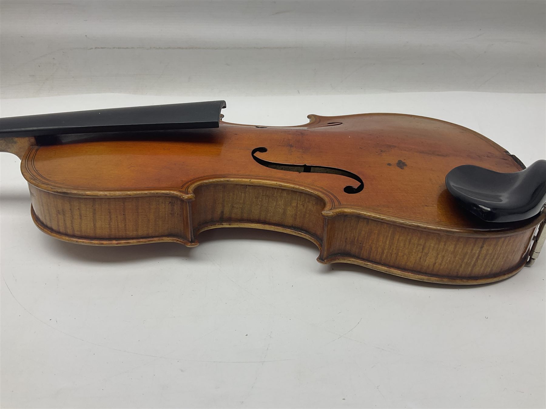 German trade violin c1900 copy of a Maggini with 36.5cm two-piece maple back and ribs and spruce top - Image 8 of 14