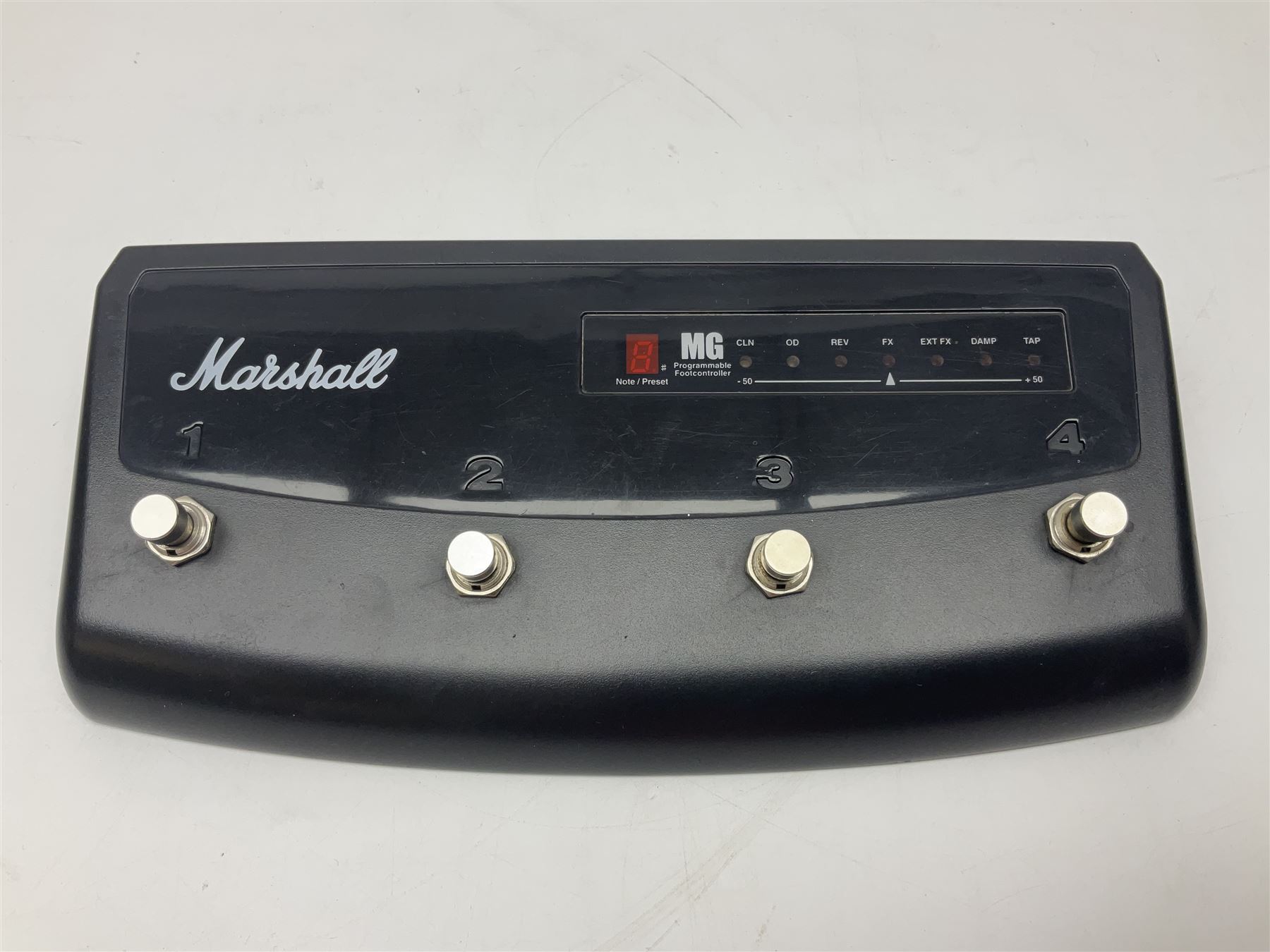 Marshall MG Series 30DFX amplifier L47.5cm; with Marshall MG fully programmable foot controller; bot - Image 10 of 13