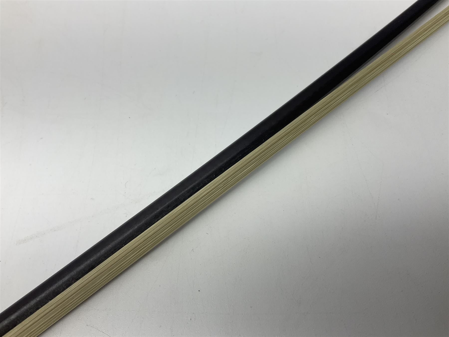 CodaBow Diamond nickel mounted carbon fibre violin bow L74.5cm - Image 10 of 14