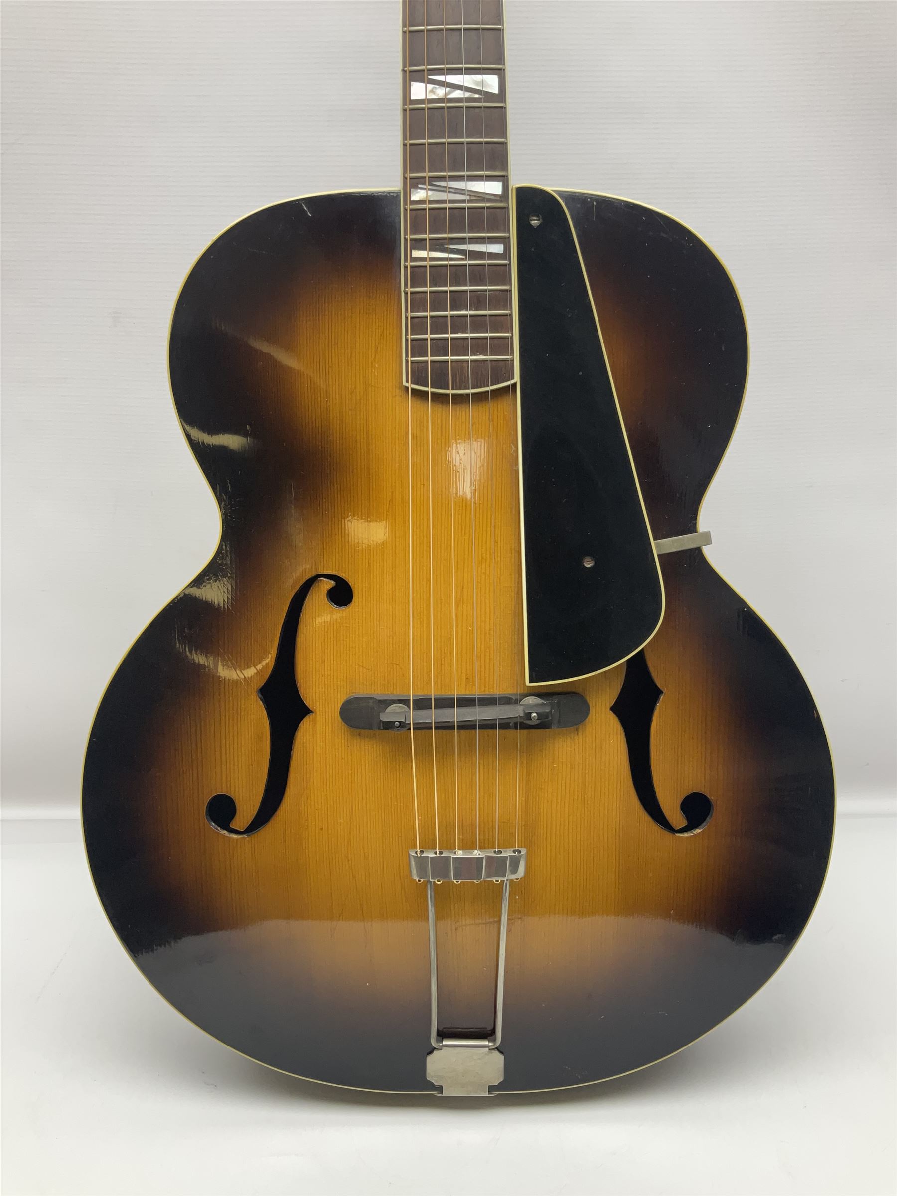 Clifford Essex Paragon De Luxe handmade acoustic guitar c1936 with tobacco sunburst finish and origi - Image 2 of 24