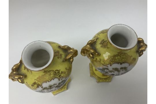 Pair of early 20th century Dresden vases with cover - Image 12 of 14