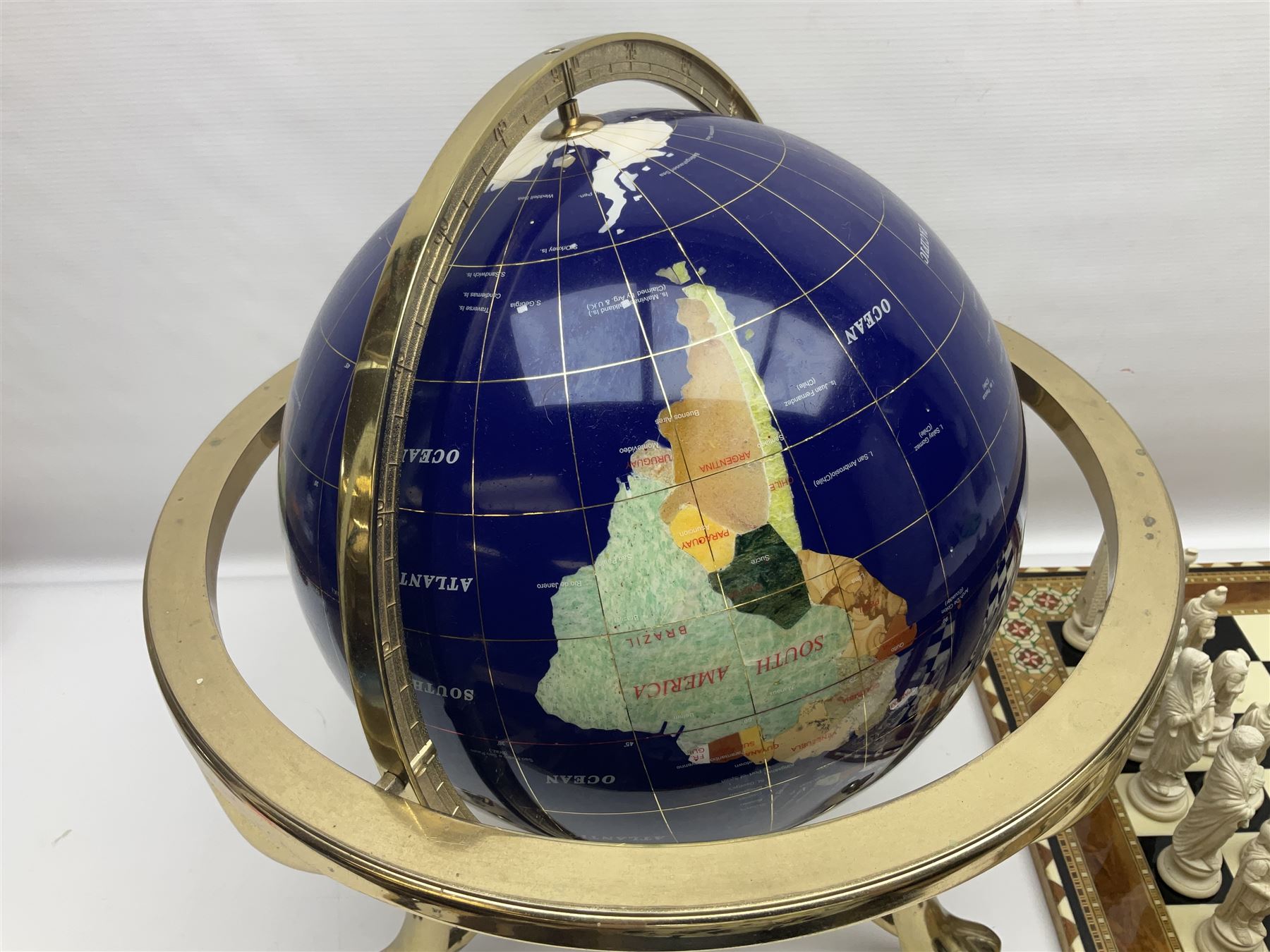 Polished hardstone terrestrial globe - Image 3 of 9