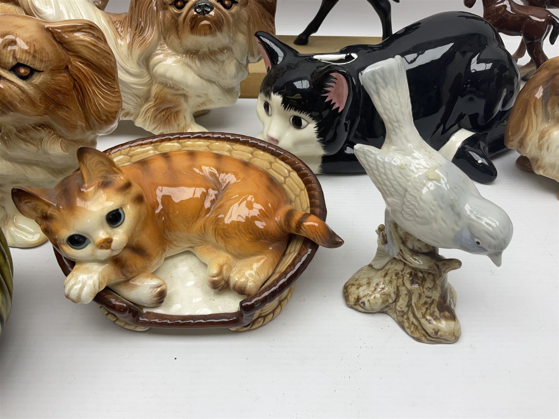 Pair of Melba Ware Pomeranian dog figures - Image 4 of 12