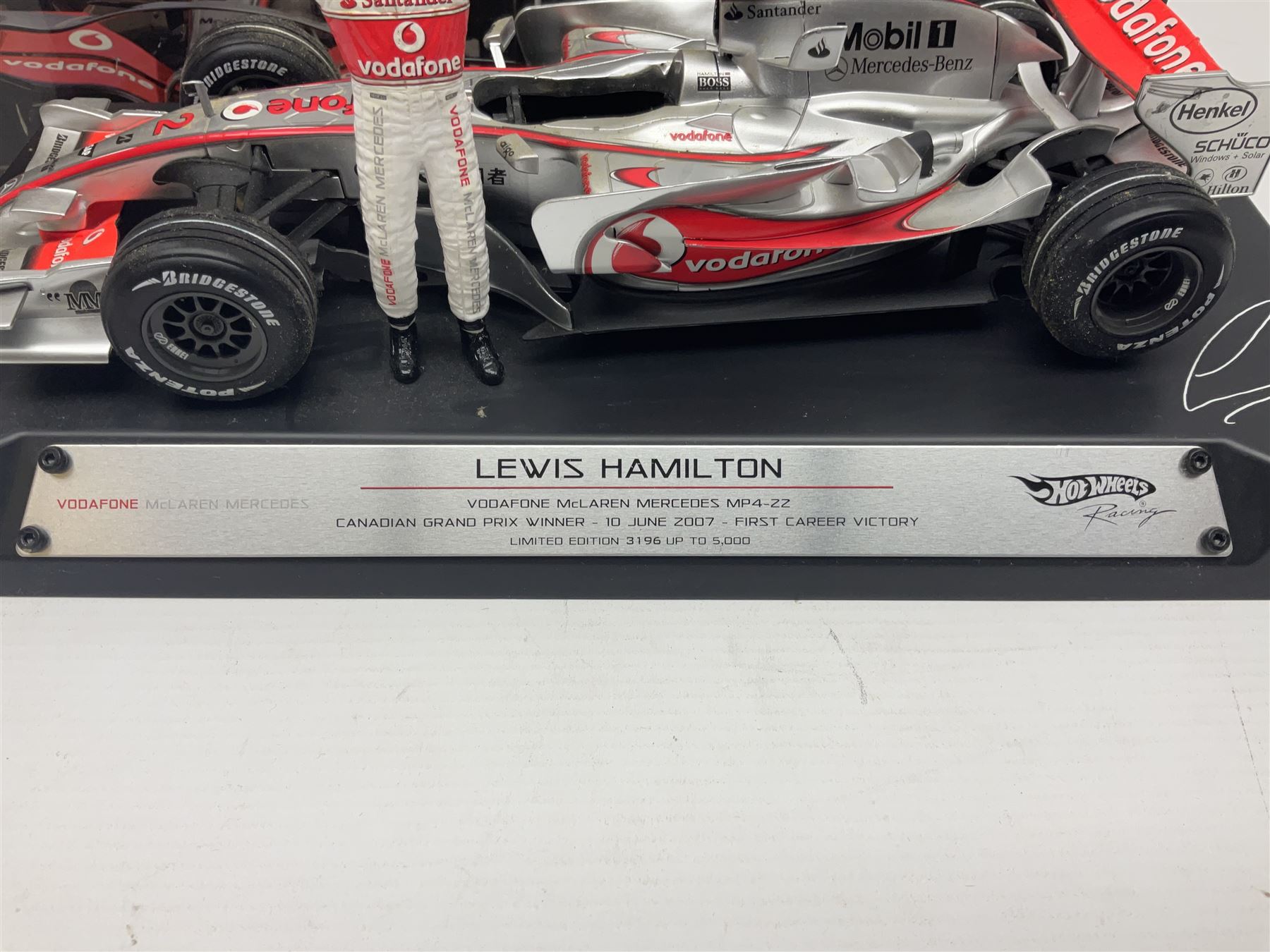 Mattel Hot Wheels 1:18 scale die-cast racing car - Vodaphone McLaren Mercedes; boxed with stand - Image 3 of 10