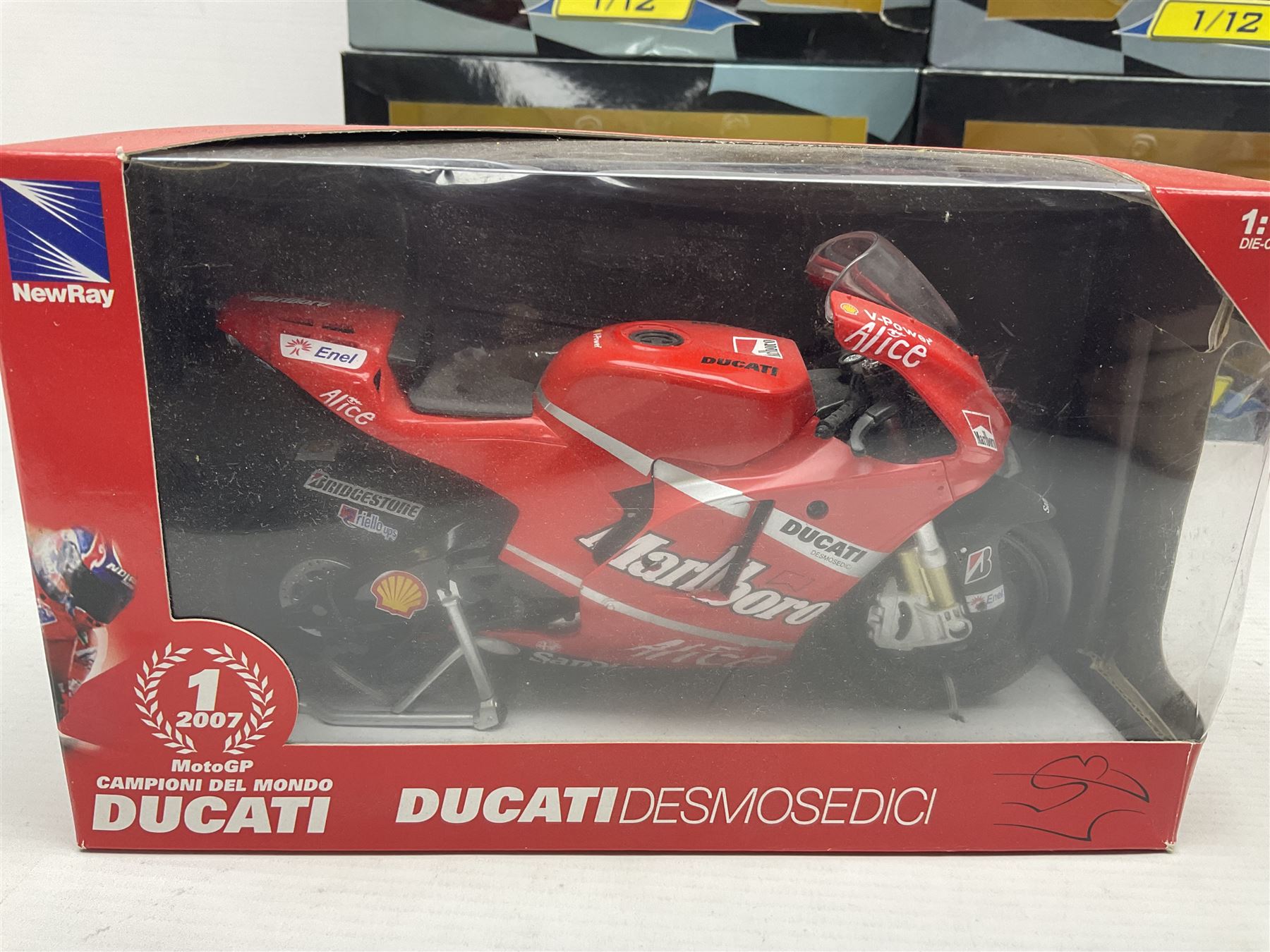 Nine NewRay 1:12 scale die-cast models of motorcycles including Ducati - Image 7 of 15