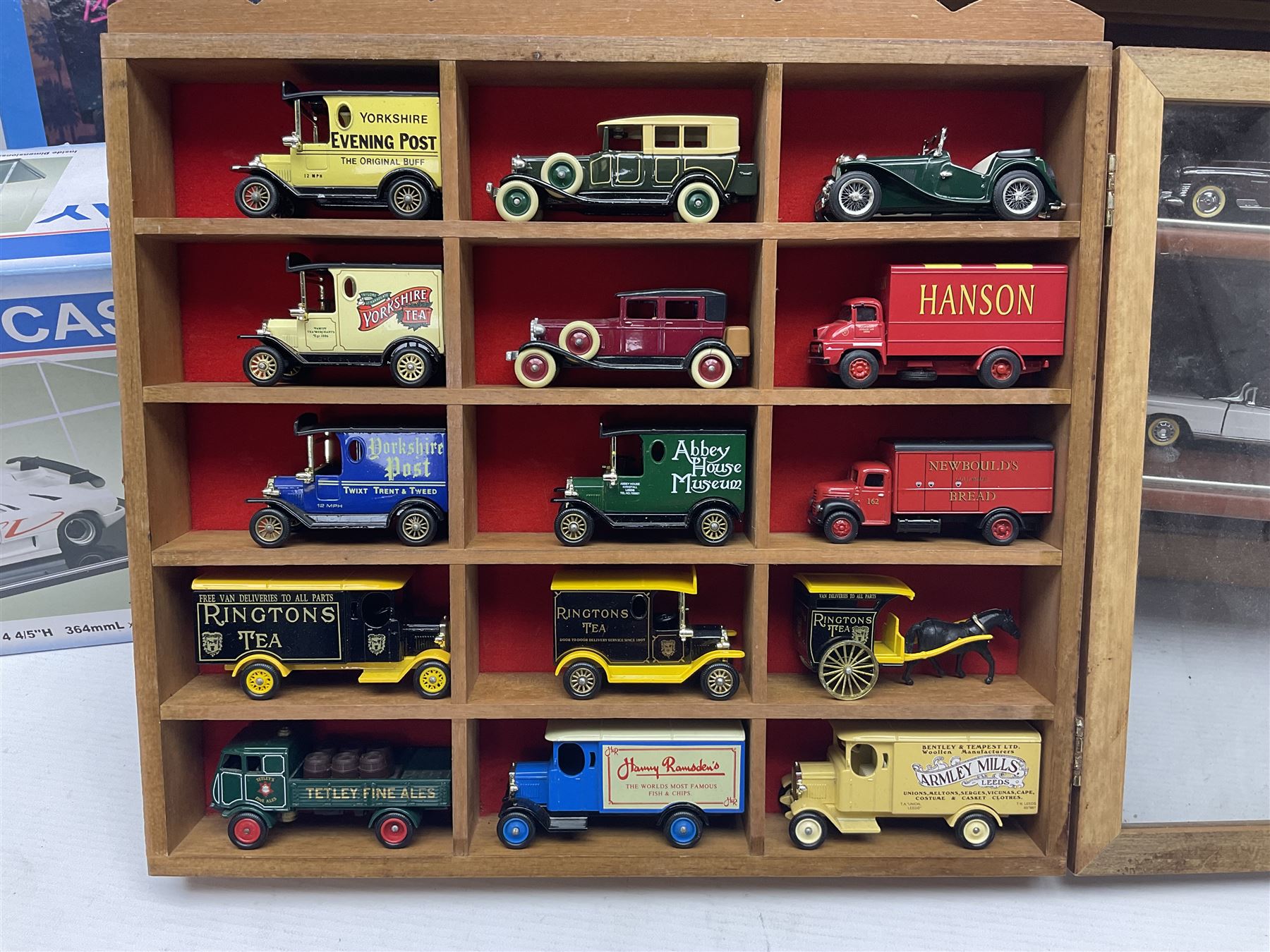 Franklin Mint 'The Classic Cars of the Fifties' collection with display rack - Image 3 of 12