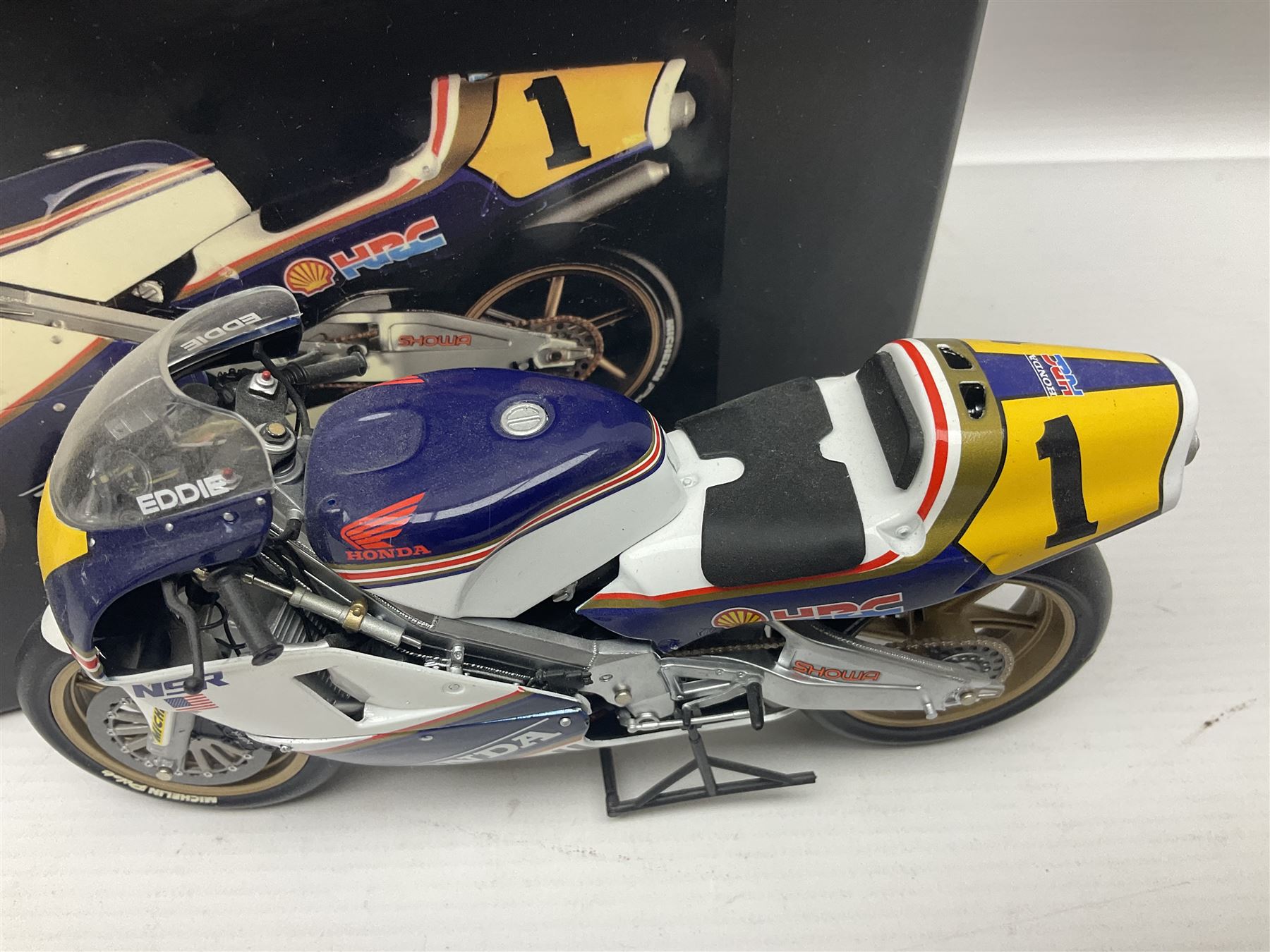 Minichamps Classic Bike Series 1:12 scale die-cast model - Honda NSR500 Eddie Lawson GP1989; boxed - Image 5 of 10