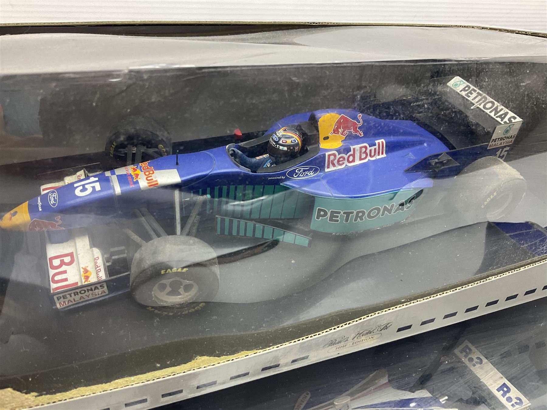 Three Paul's Model Art 1:18 scale die-cast racing cars - Grand Prix Williams Renault FW16 D. Hill; H - Image 3 of 10
