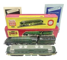 Hornby Dublo - 2-rail Class A4 4-6-2 locomotive 'Golden Fleece' No.60030 with tender; boxed with ins