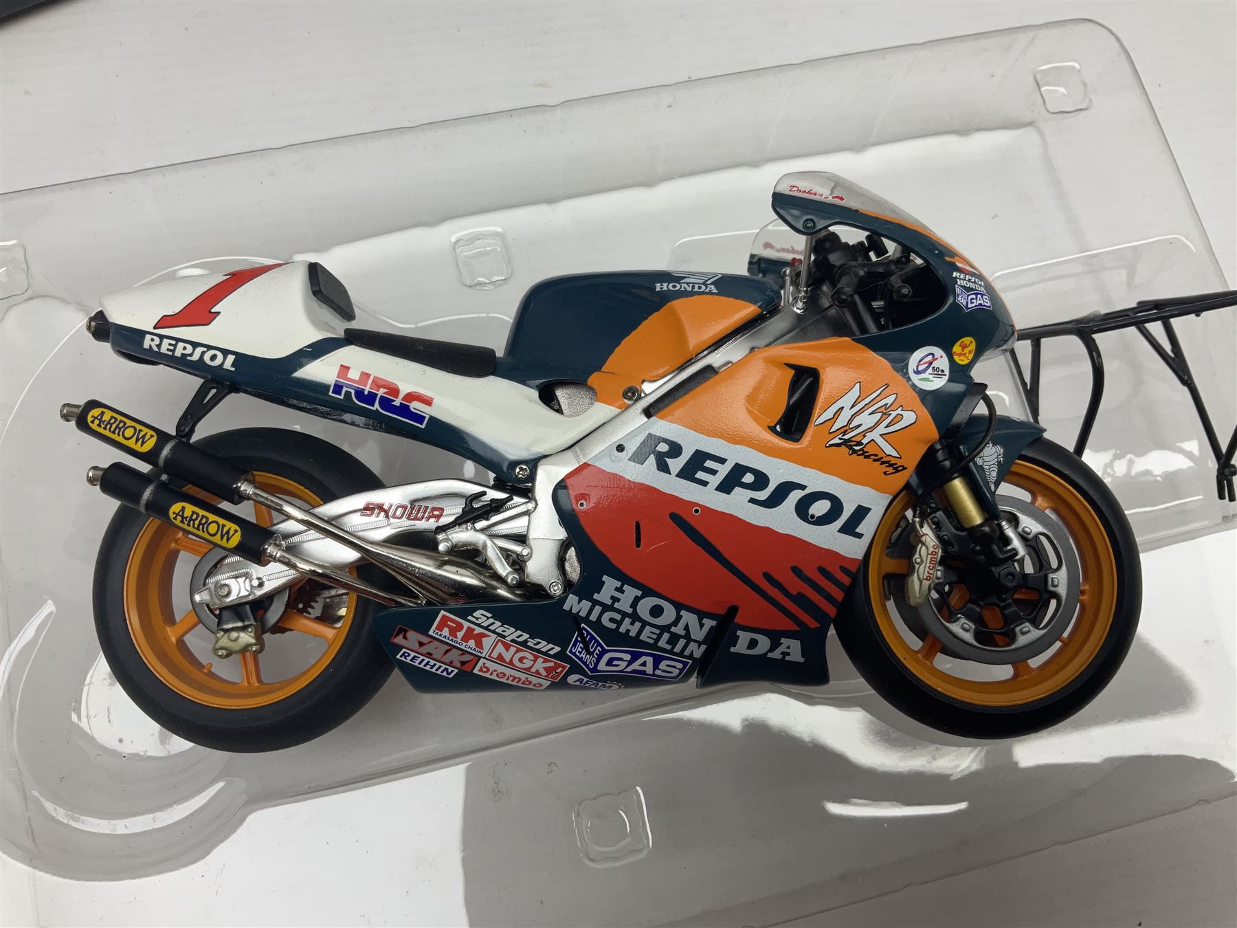 Three Ixo Models 1:12 scale die-cast models of motorcycles - BRB007 Honda NSR500 Michael Doohan 1998 - Image 4 of 15