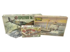 Three unmade construction kits - Airfix 1:24 scale Supermarine Spitfire Mk.1A; predominantly in unop