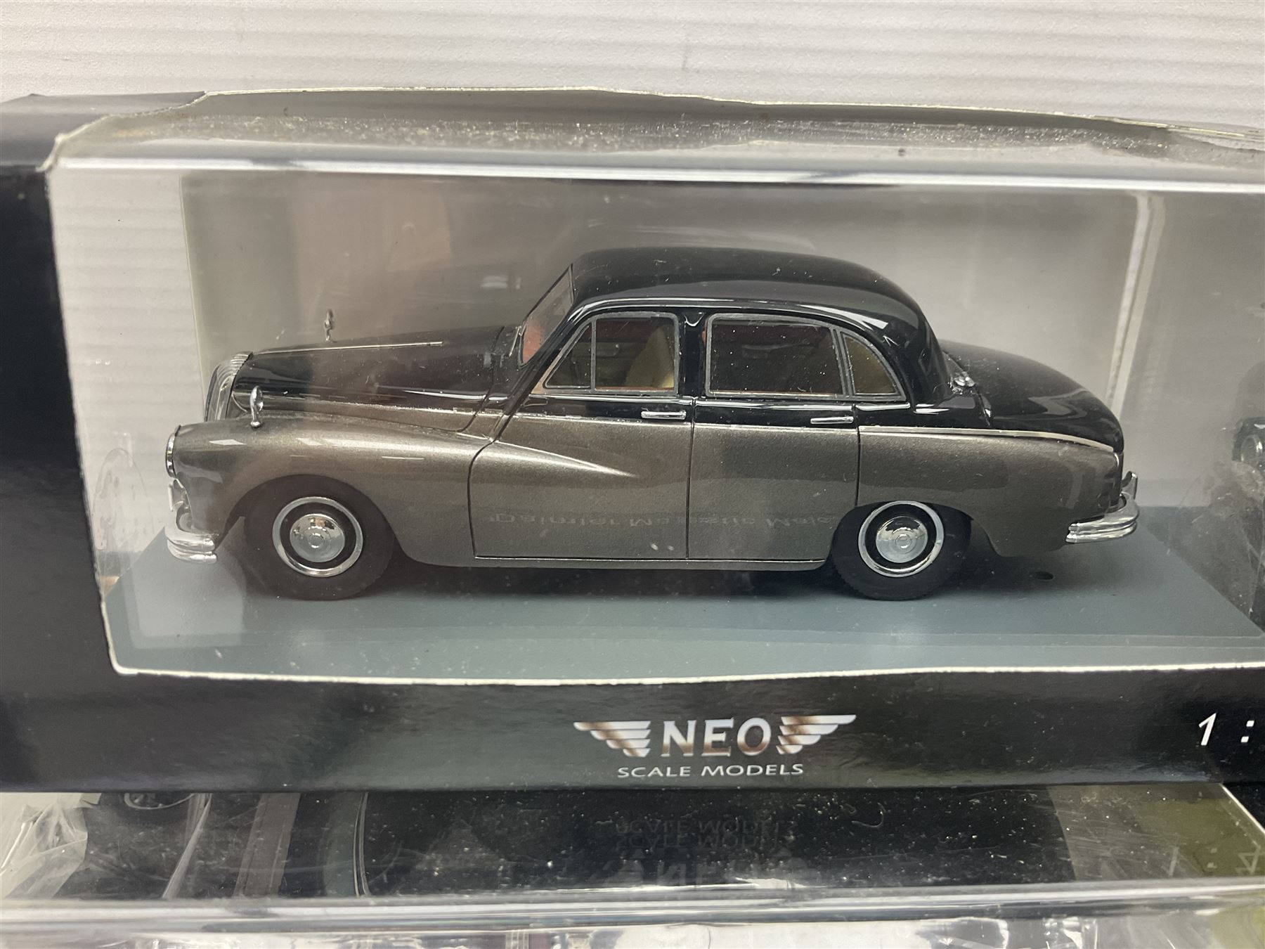 Nine Neo Scale Models 1:43 scale die-cast models including Daimler Majestic major - Image 11 of 25