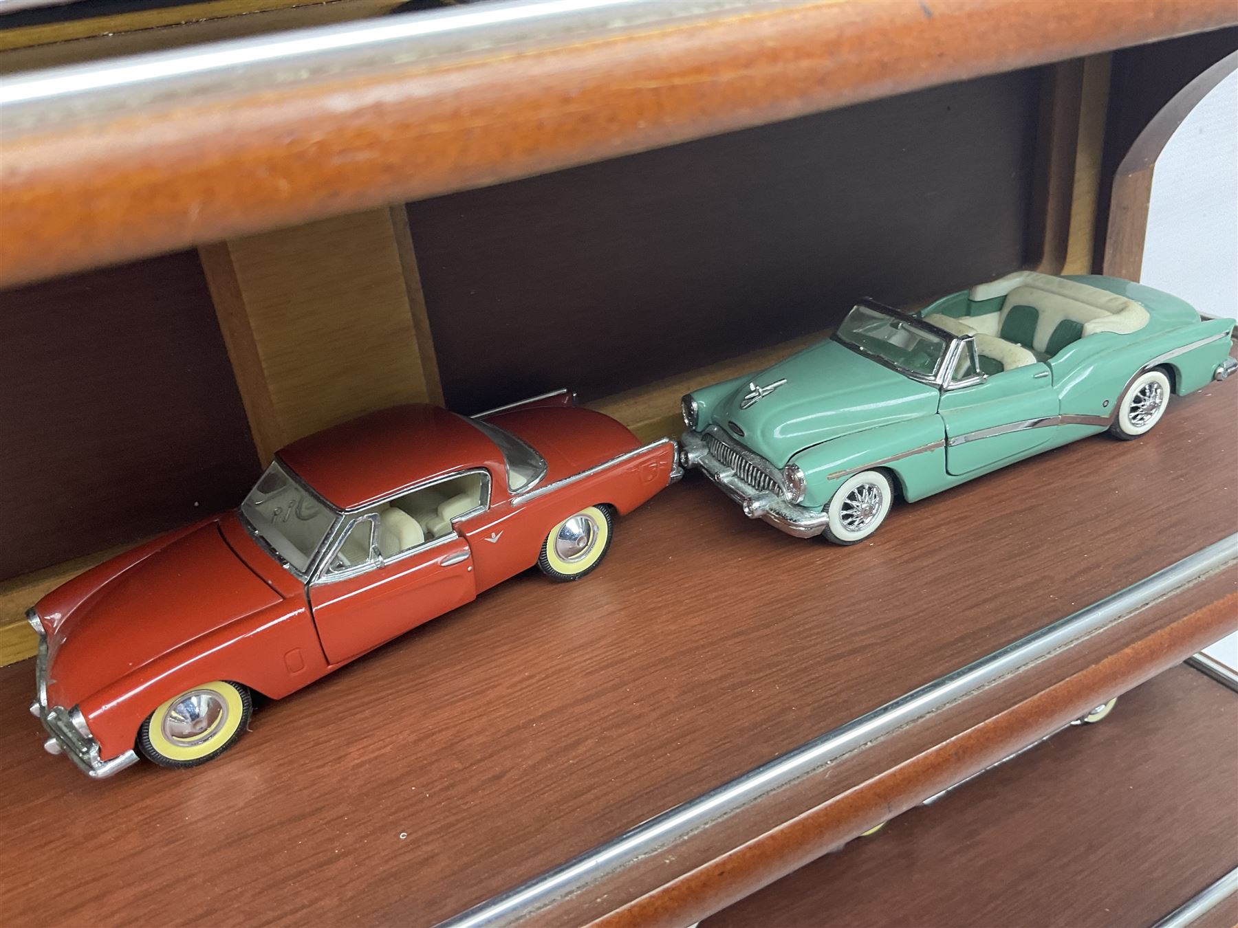 Franklin Mint 'The Classic Cars of the Fifties' collection with display rack - Image 5 of 12
