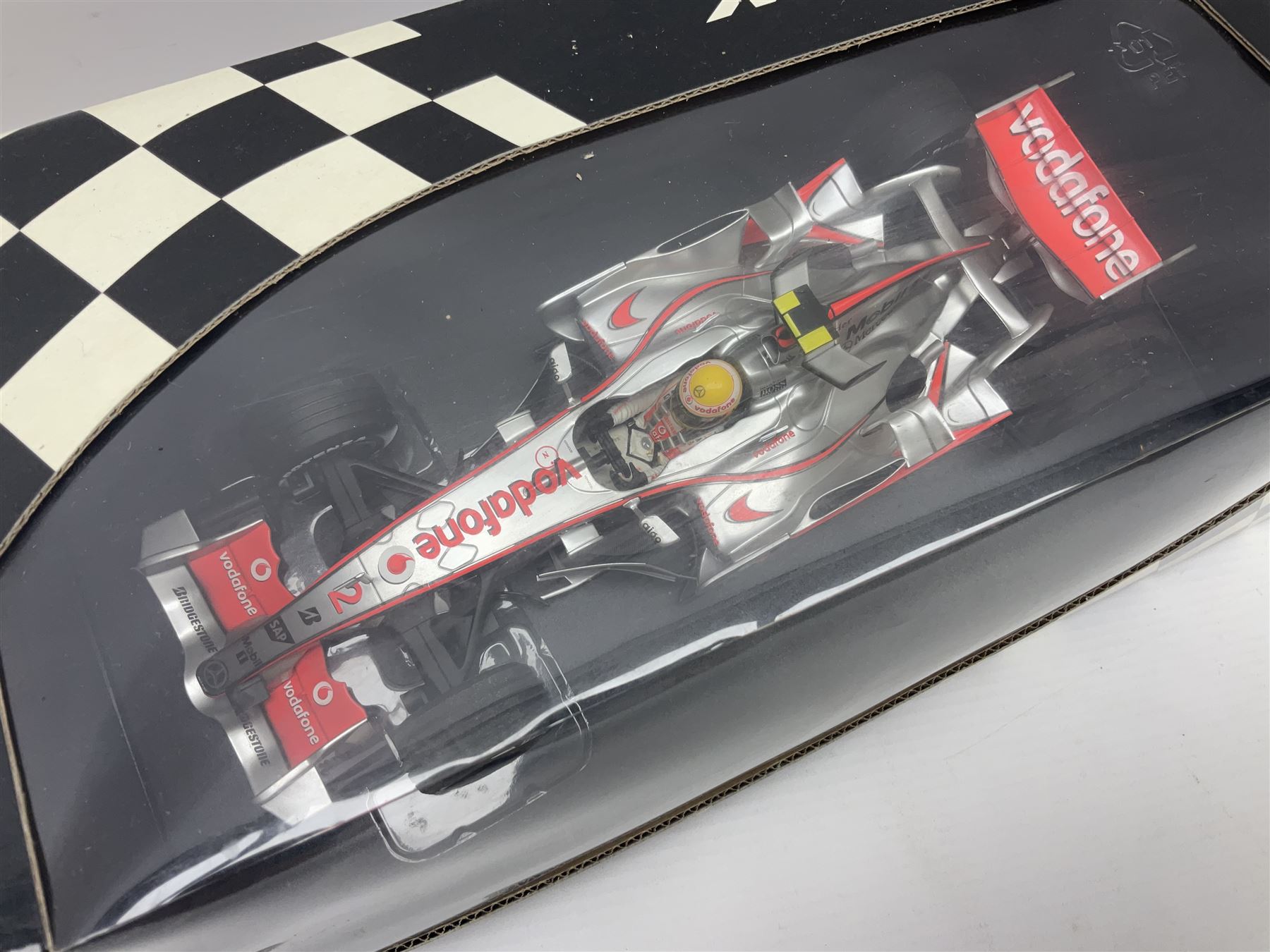 Three Minichamps 1:18 scale die-cast McLaren racing cars - Mercedes MP4-19 D. Coulthard; Mercedes MP - Image 6 of 7