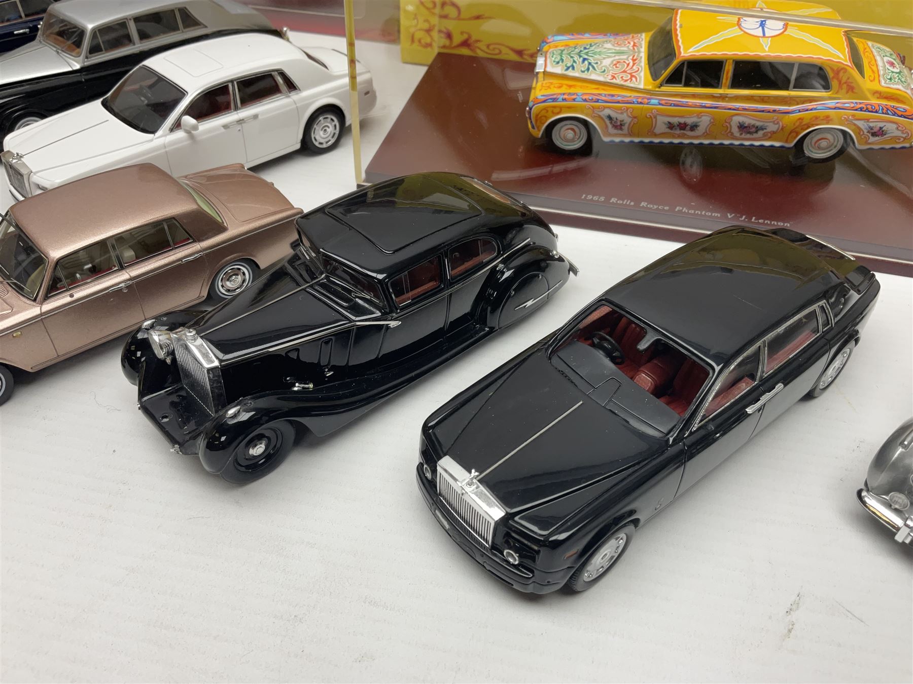 Twelve 1:43 scale die-cast models including TrueScale boxed 1965 Rolls Royce Phantom V Mulliner Park - Image 7 of 13