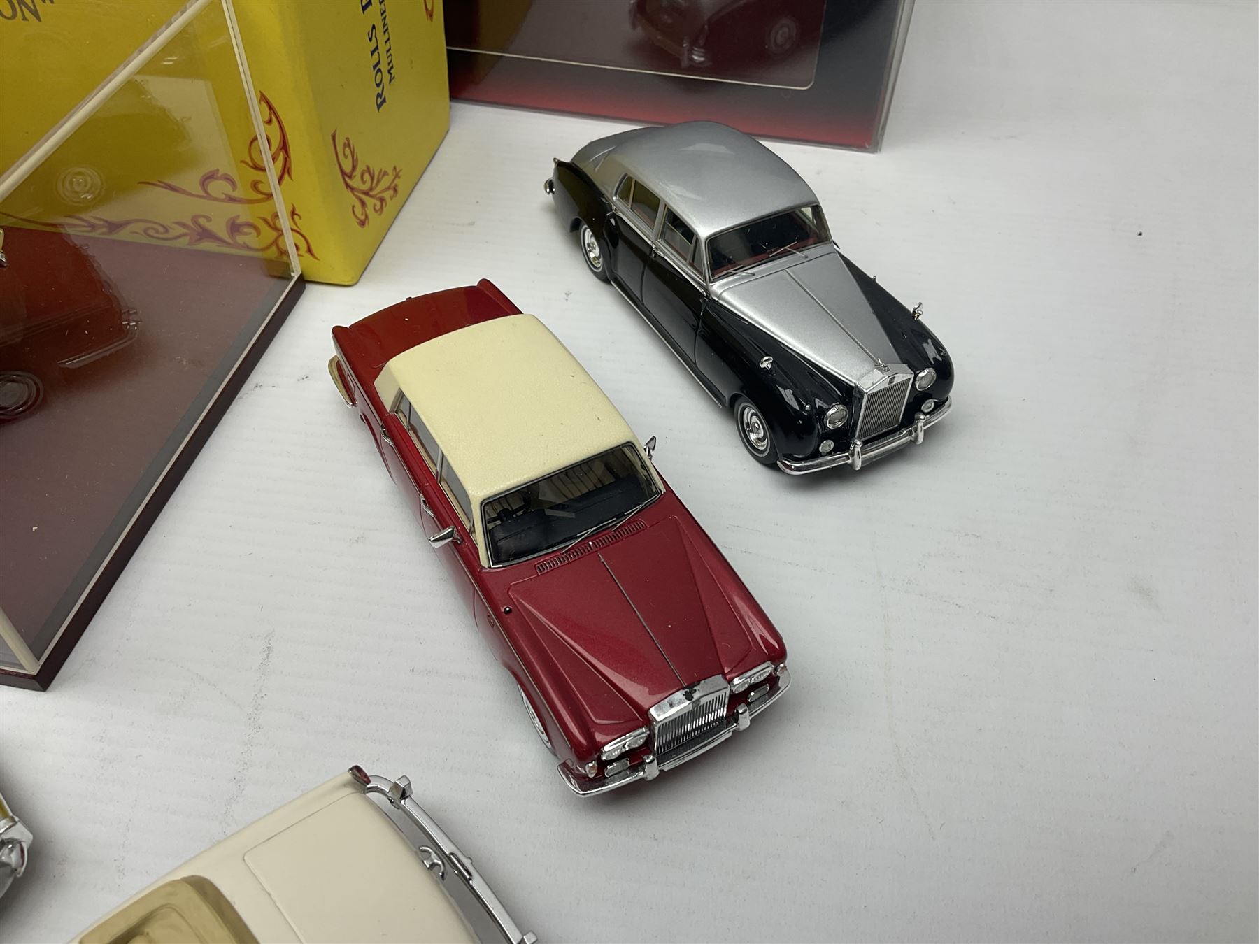 Twelve 1:43 scale die-cast models including TrueScale boxed 1965 Rolls Royce Phantom V Mulliner Park - Image 5 of 13