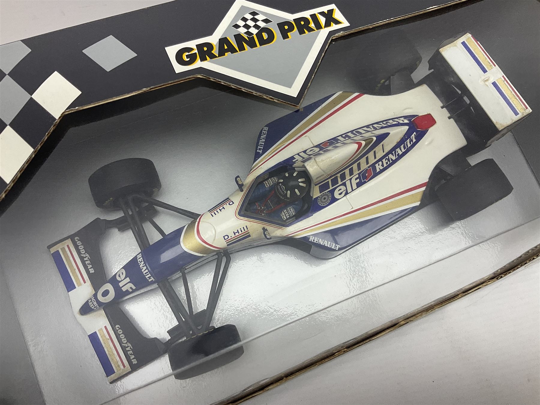 Three Paul's Model Art 1:18 scale die-cast racing cars - Grand Prix Williams Renault FW16 D. Hill; H - Image 7 of 10