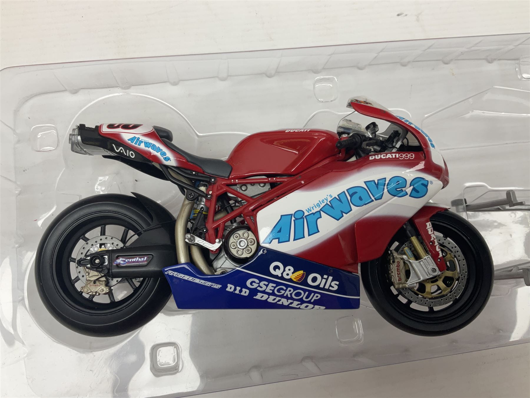 Four Minichamps 1:12 scale die-cast motorcycles - Honda RC211V Team Movistar Honda MotoGP Rider Marc - Image 10 of 12