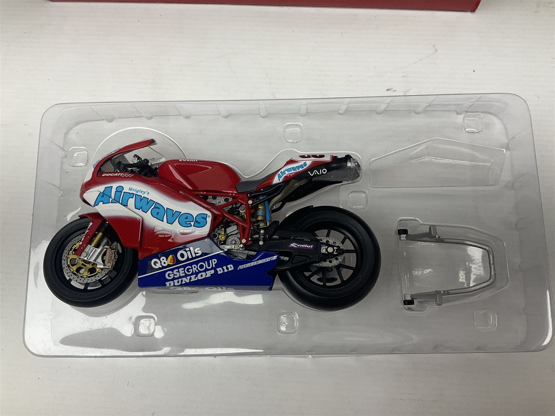 Four Minichamps 1:12 scale die-cast motorcycles - Honda RC211V Team Movistar Honda MotoGP Rider Marc - Image 2 of 12