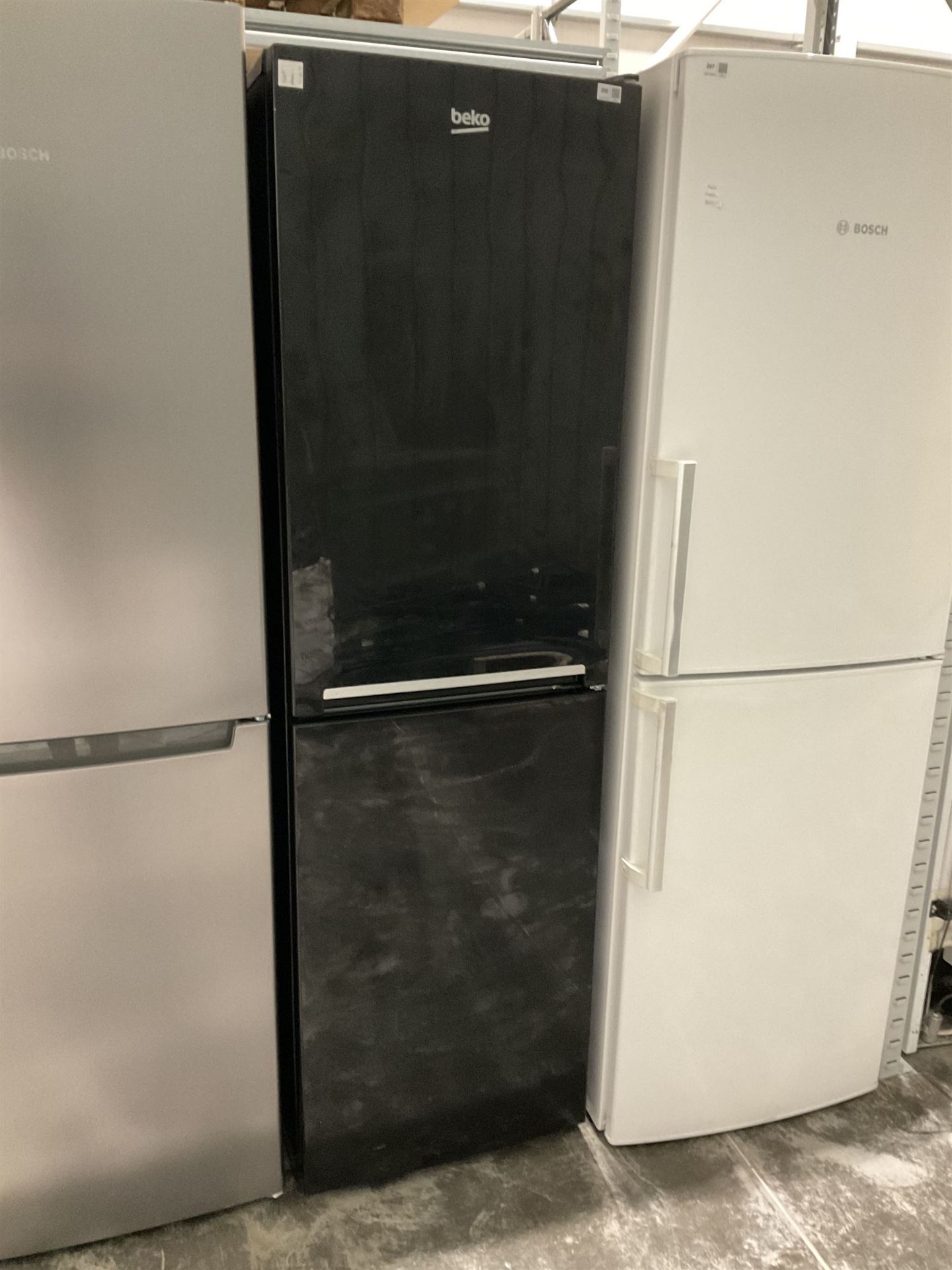 Beko CFG1592B fridge freezer in black - Image 2 of 3