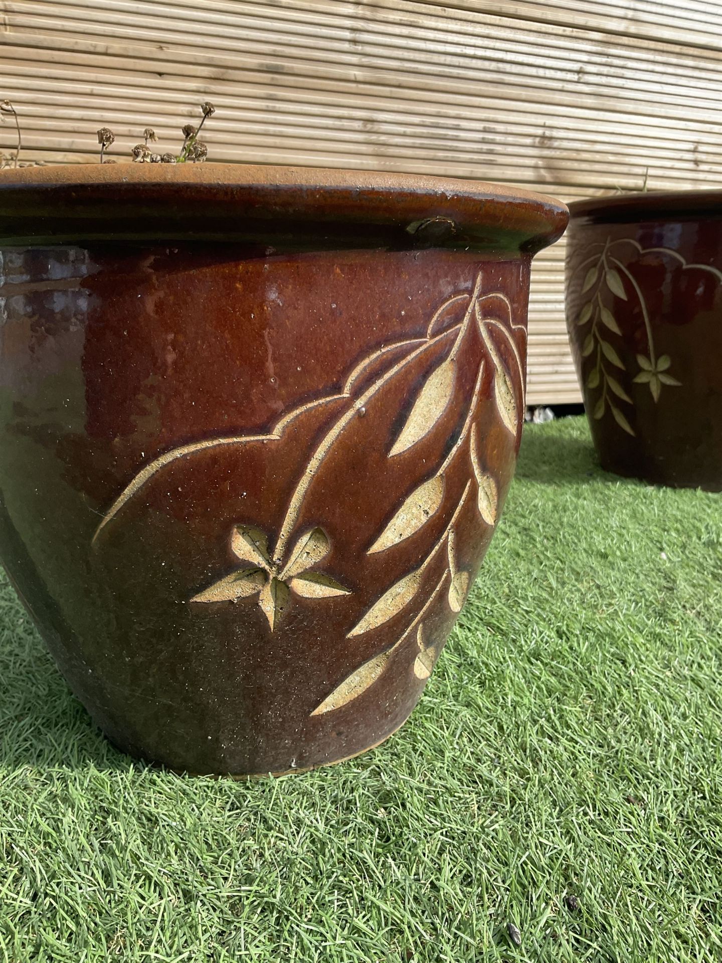 Set of five different size glazed planters - Image 2 of 3