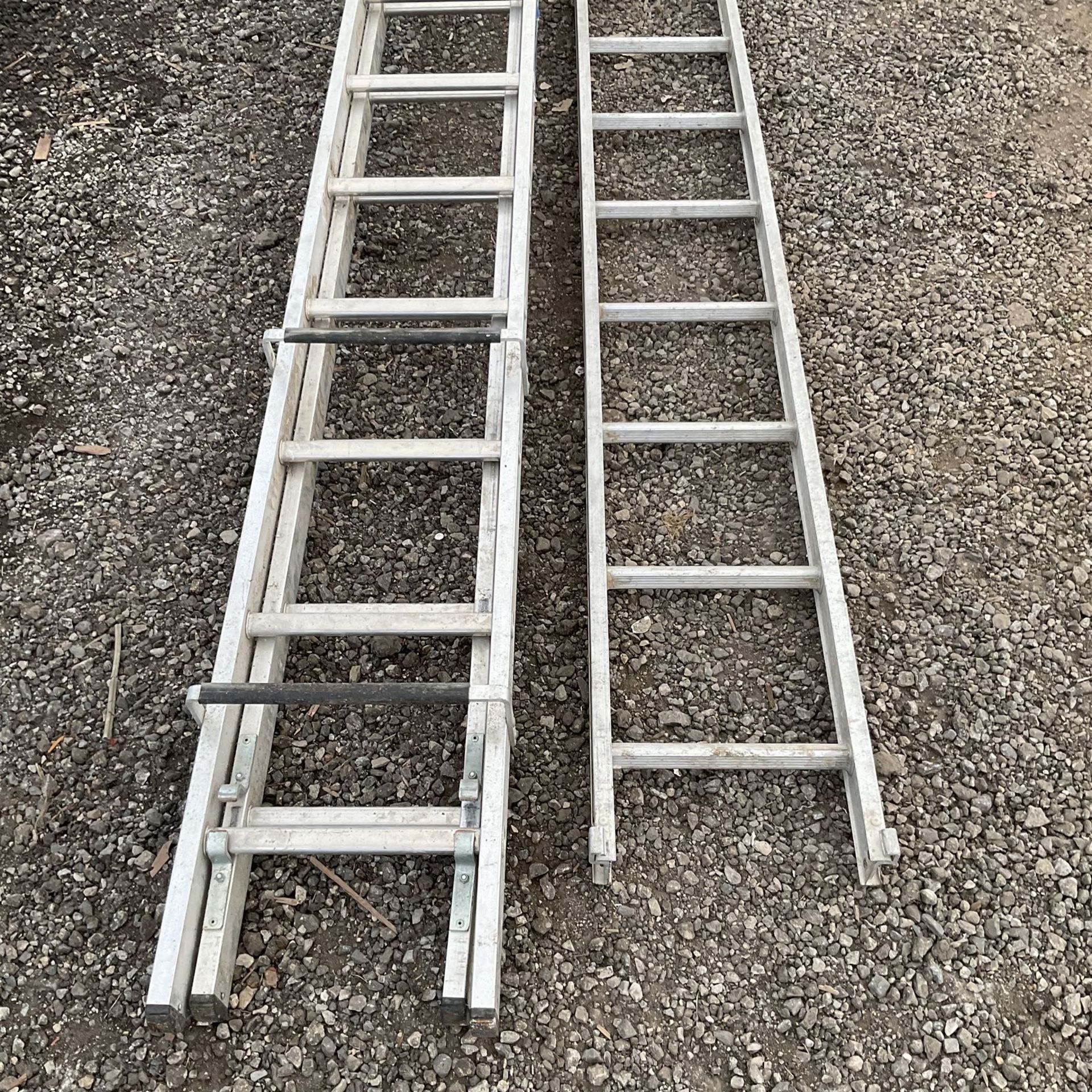 Aluminium roofing ladder - Image 4 of 4