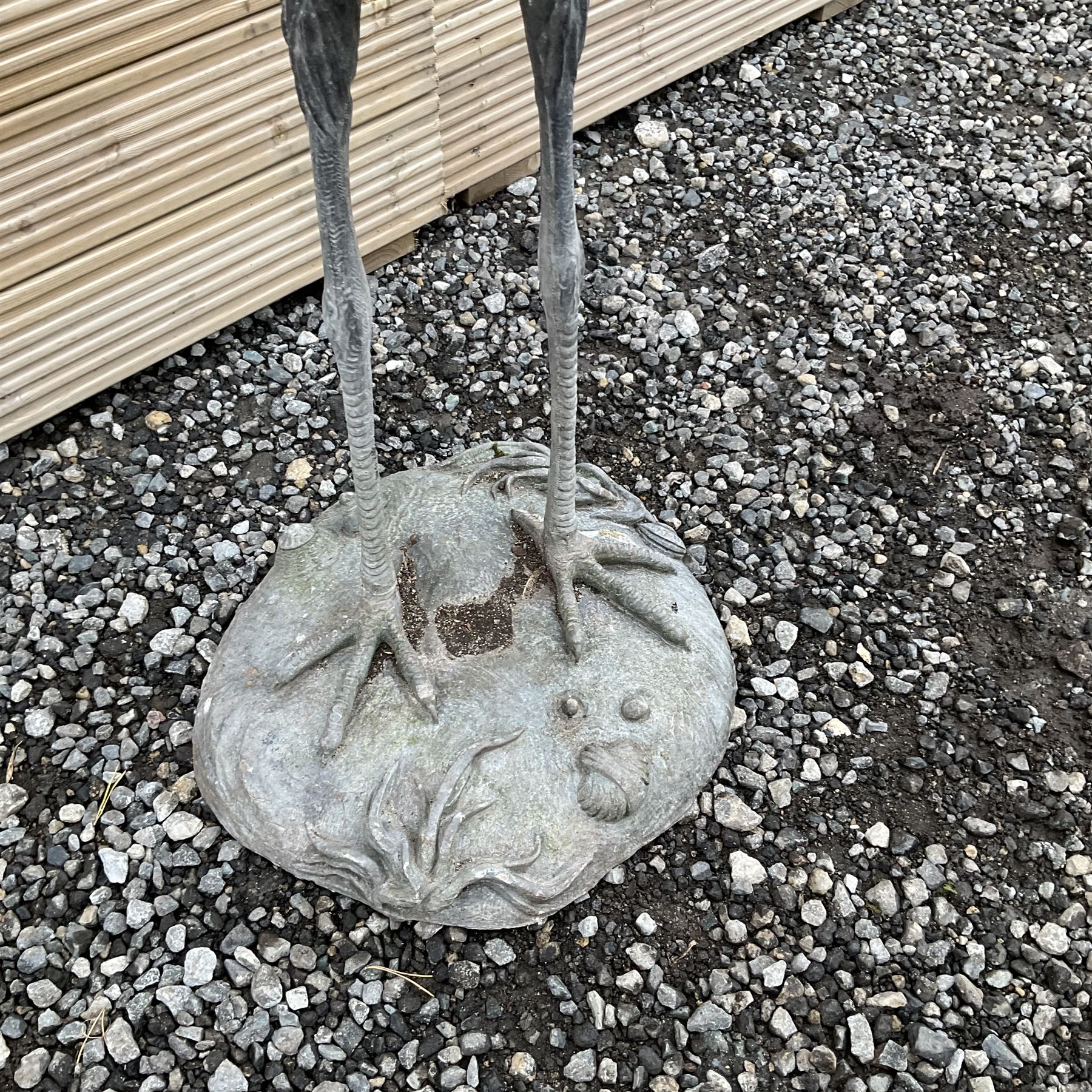 Large lead heron garden figure on a naturalistic base - Image 2 of 4