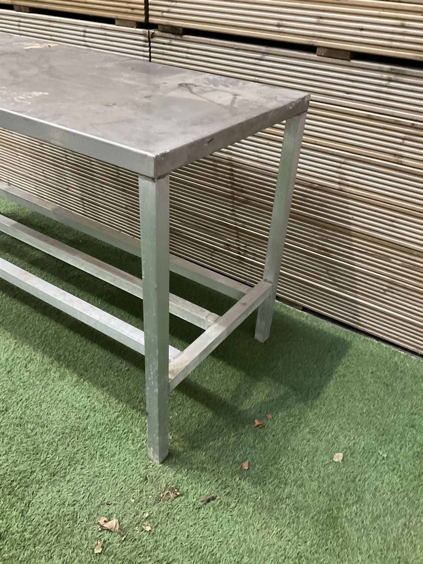 Aluminium framed kitchen preparation table with stainless top - Image 4 of 4