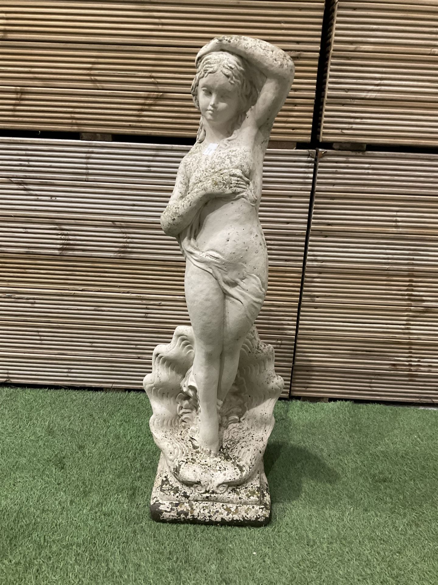 Cast stone white painted garden statue figure - Bild 2 aus 3