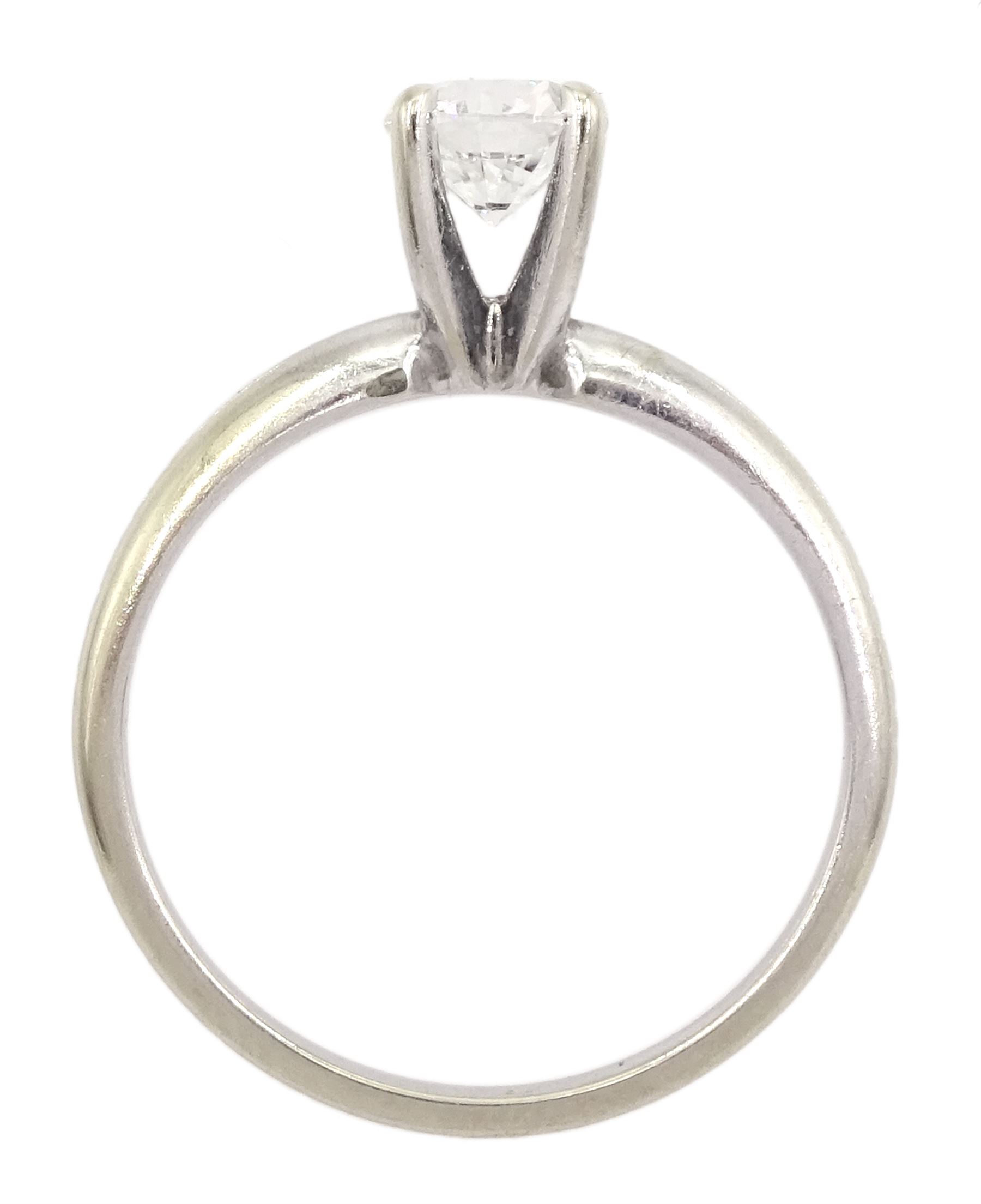 White gold single stone round brilliant cut diamond ring - Image 4 of 4