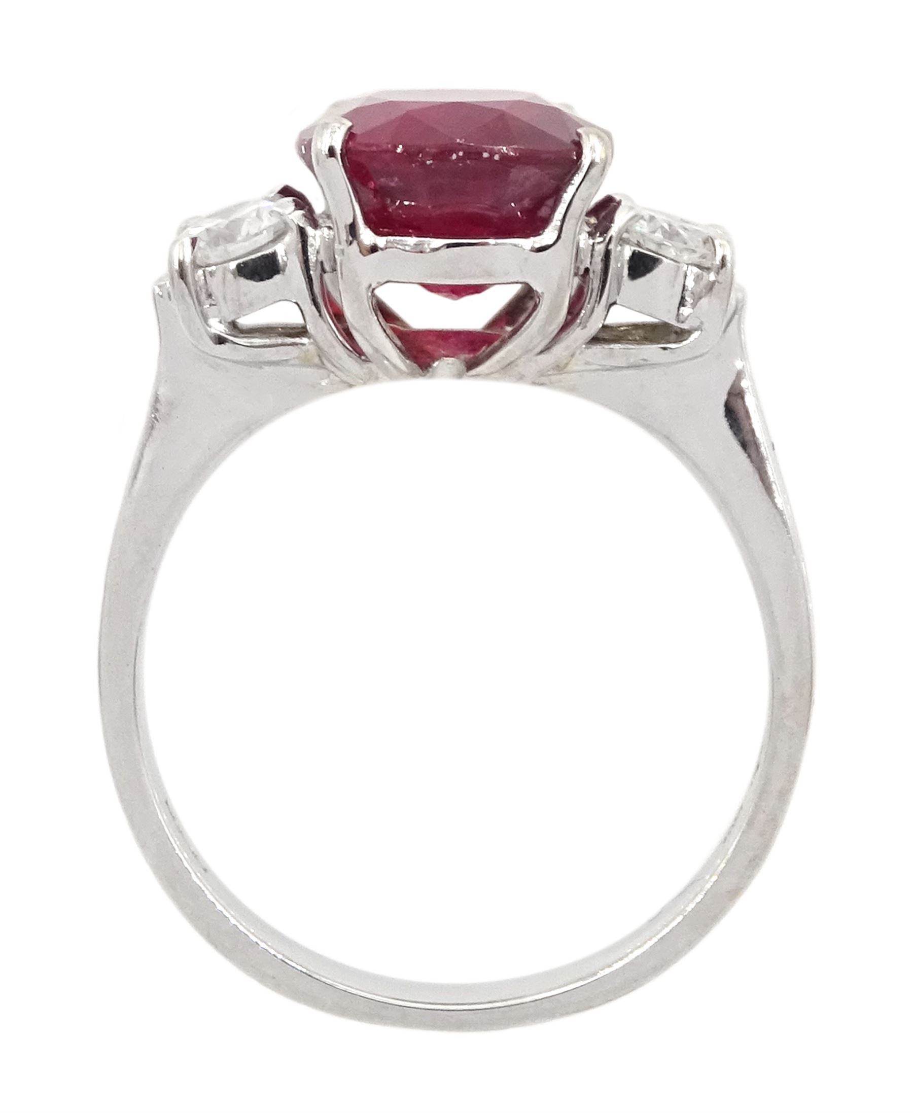 18ct white gold three stone oval cut ruby and round brilliant cut diamond ring - Image 4 of 4