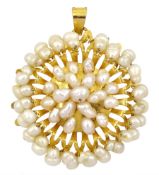21ct gold pearl openwork pendant