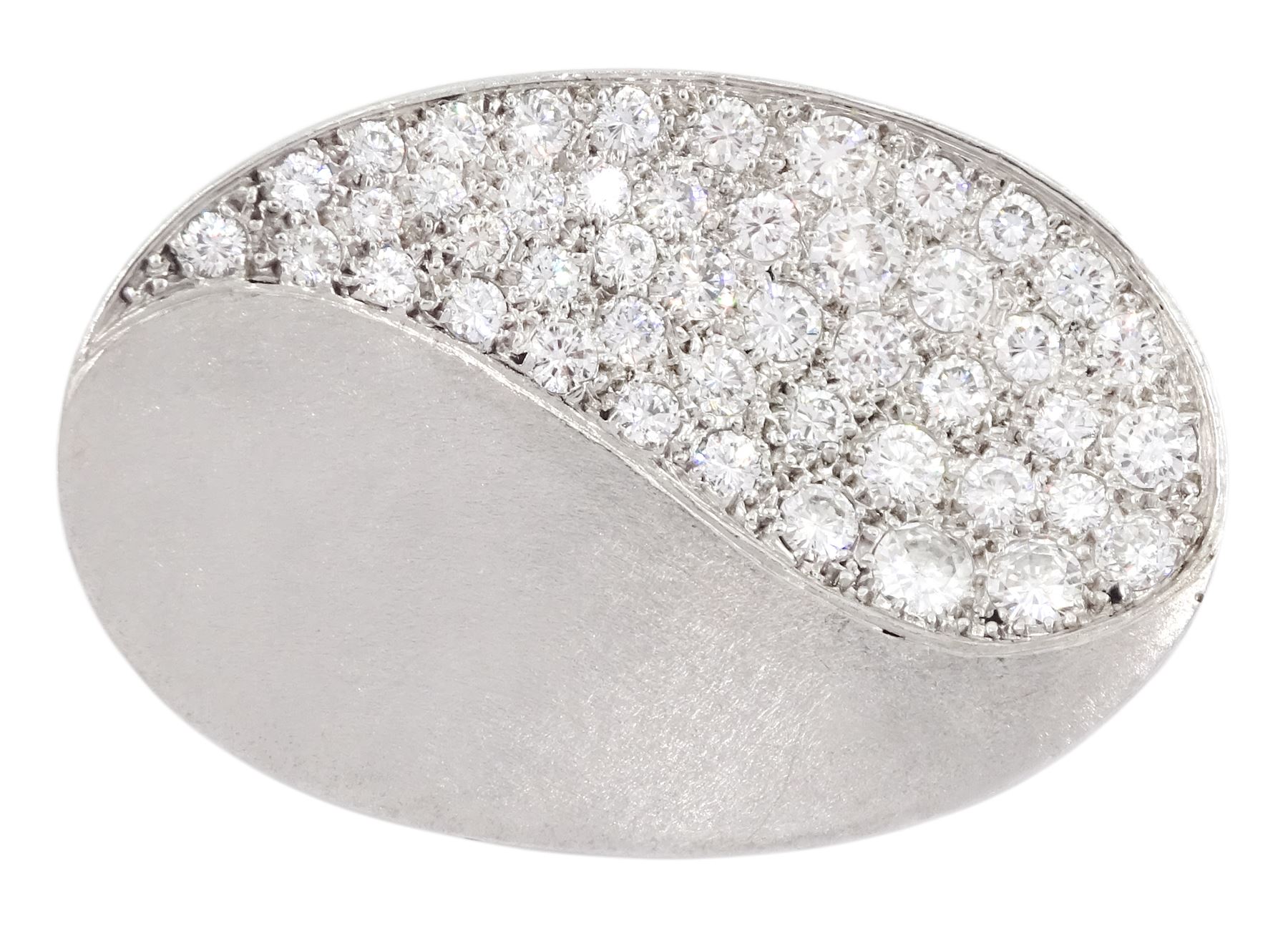 Terry Waldron white gold pave set round brilliant cut diamond oval brooch