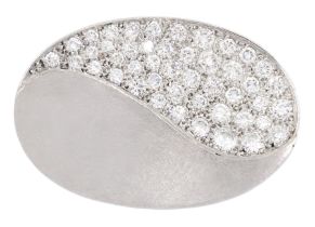 Terry Waldron white gold pave set round brilliant cut diamond oval brooch