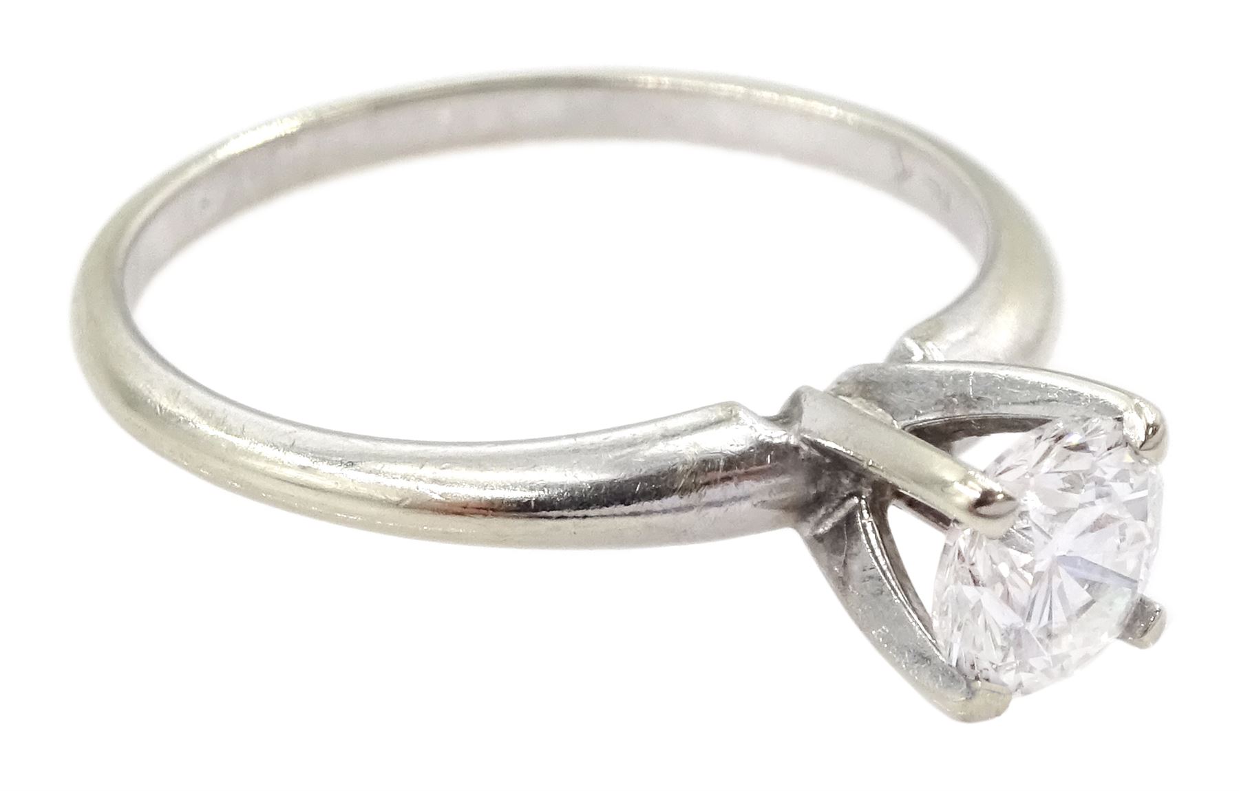 White gold single stone round brilliant cut diamond ring - Image 3 of 4