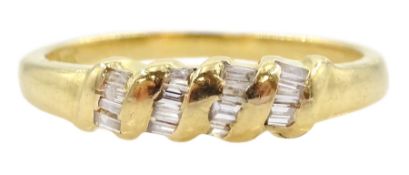 18ct gold baguette cut diamond ring